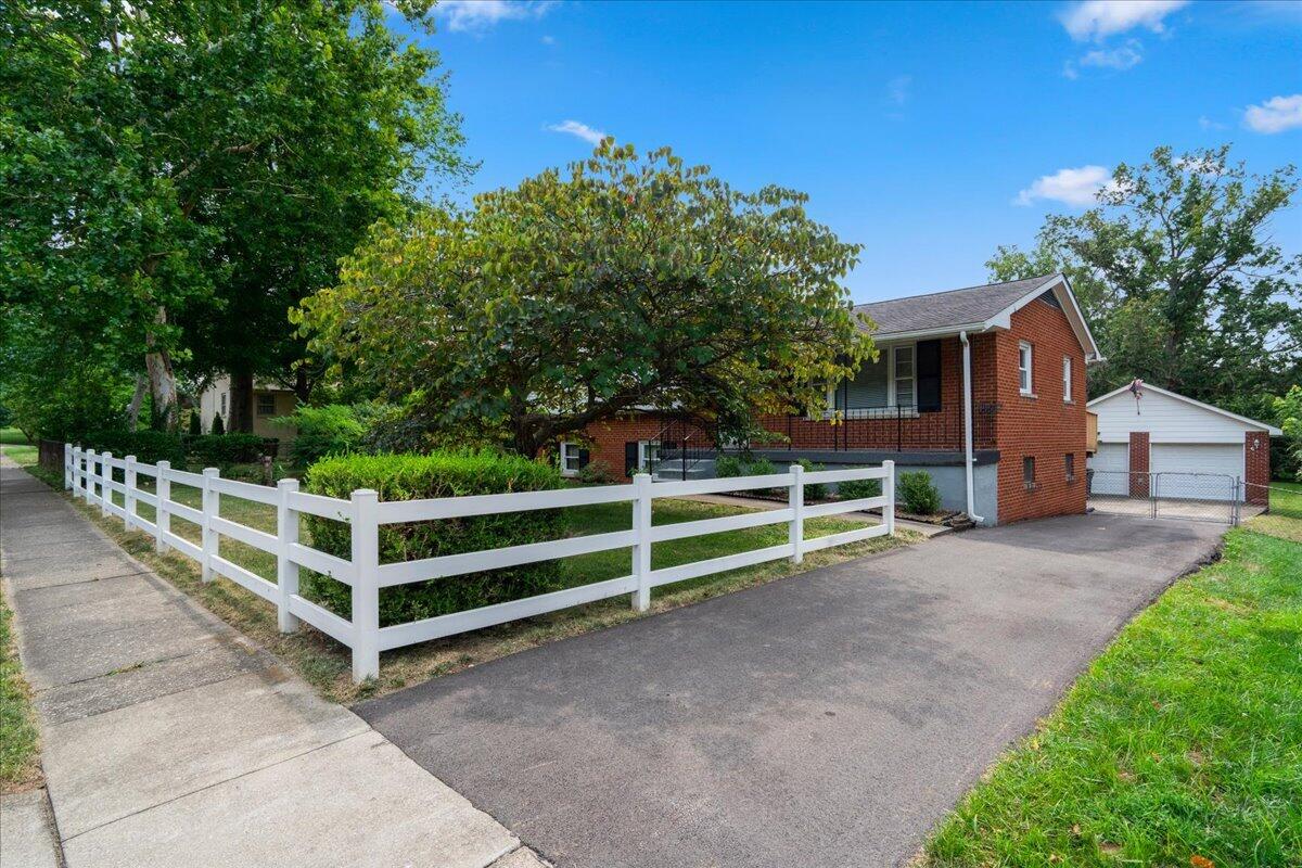 1468 Pine Meadow Road Property Photo 5