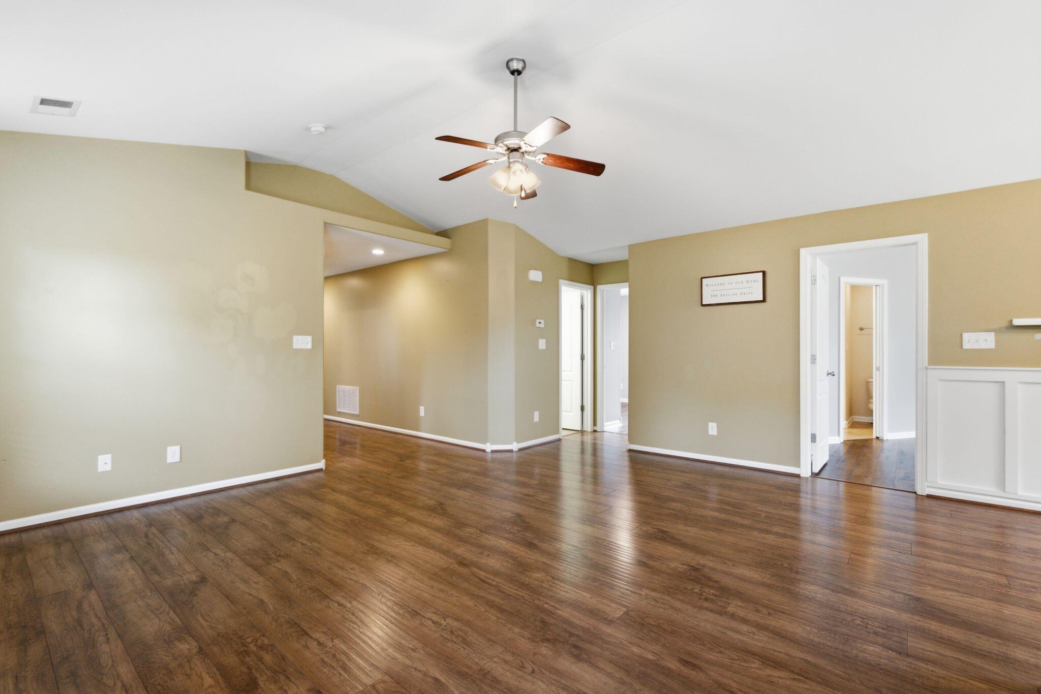 206 Skyline Drive Property Photo 7