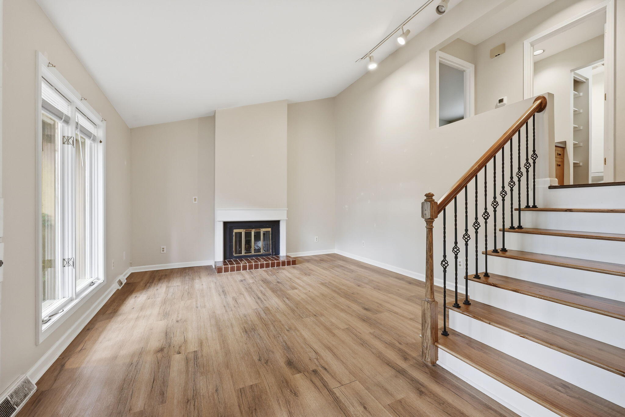 3501 Windgate Way Property Photo 4