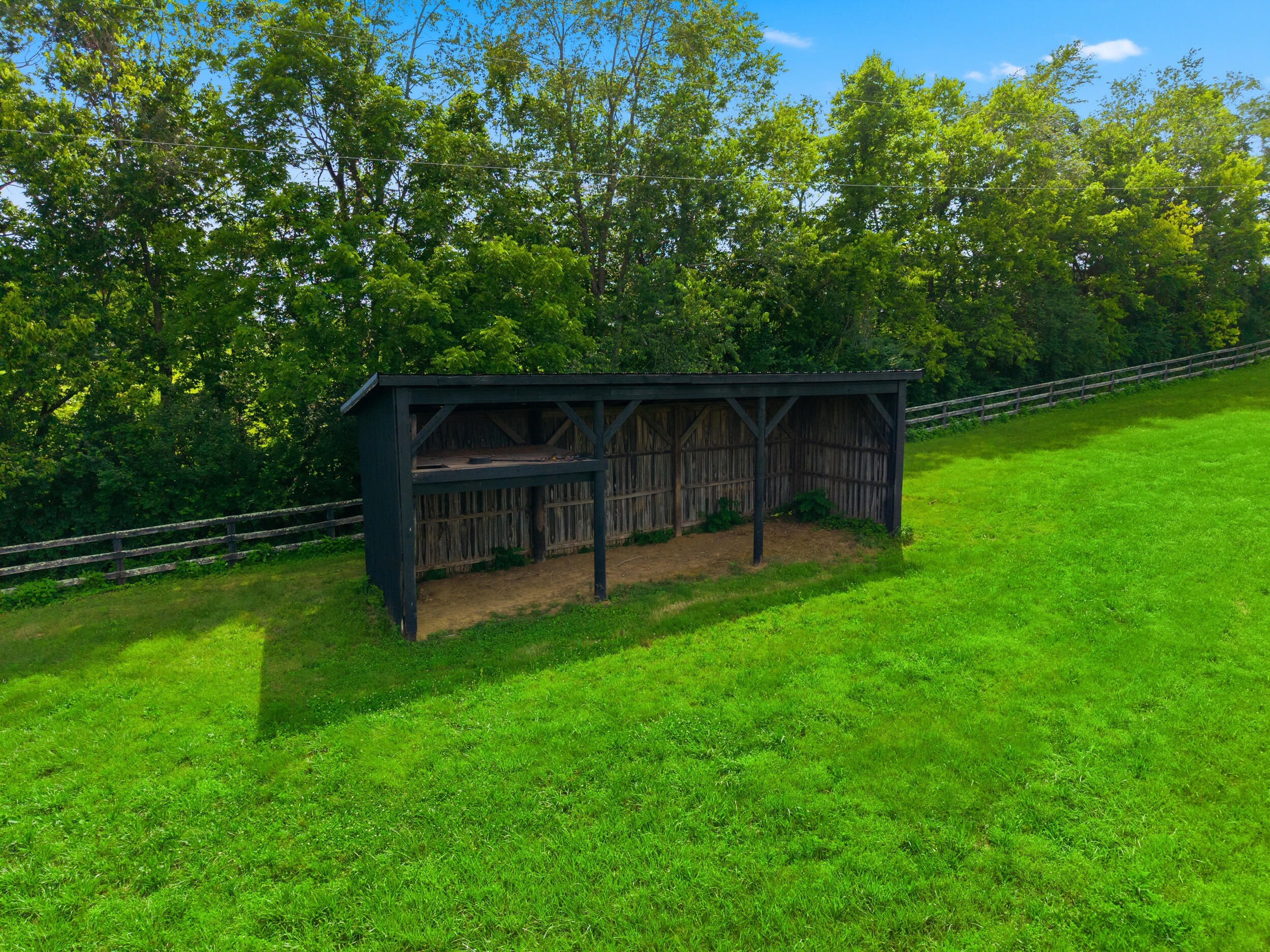 9126 Troy Pike Property Photo 15