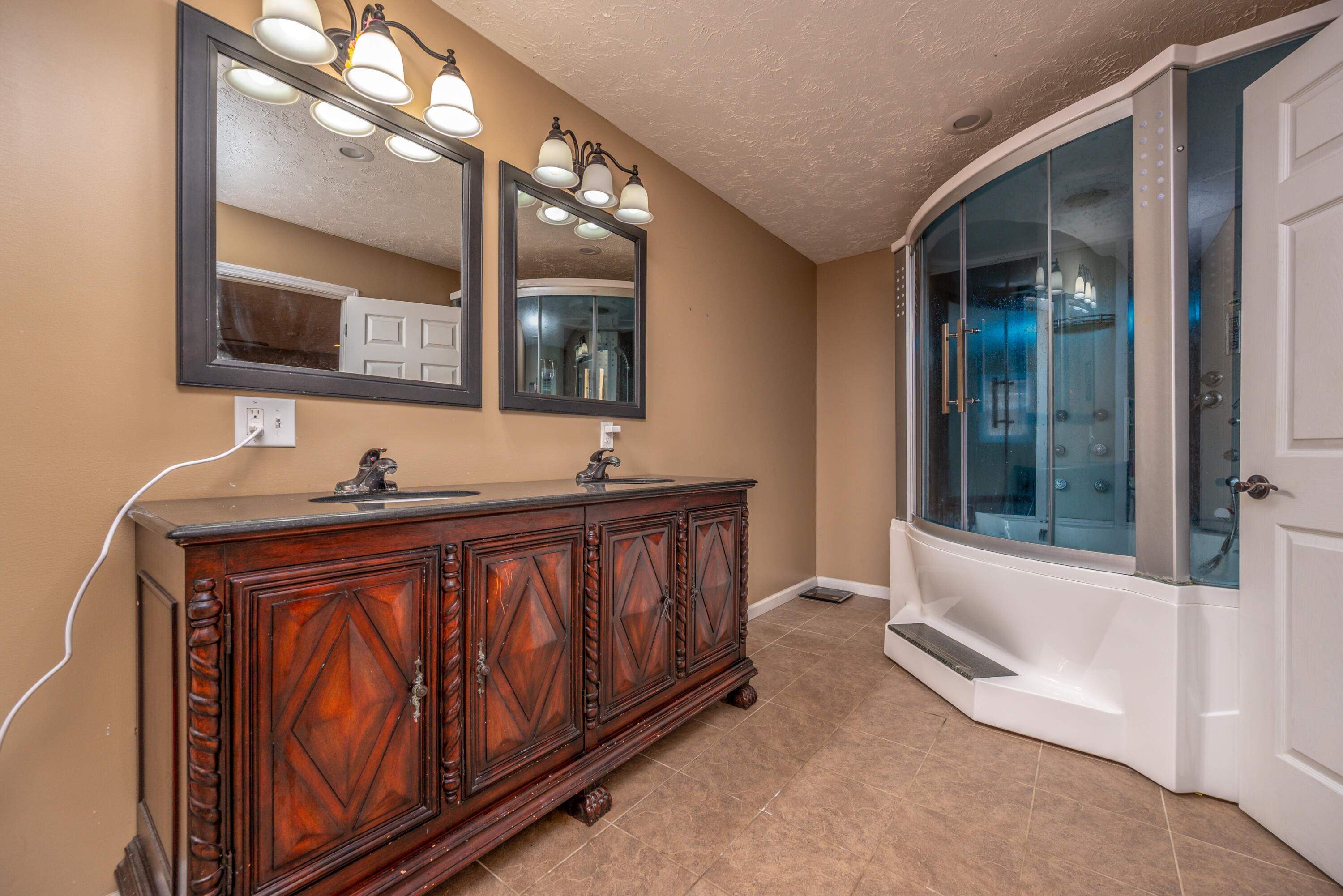 3780 River Front Road Property Photo 16