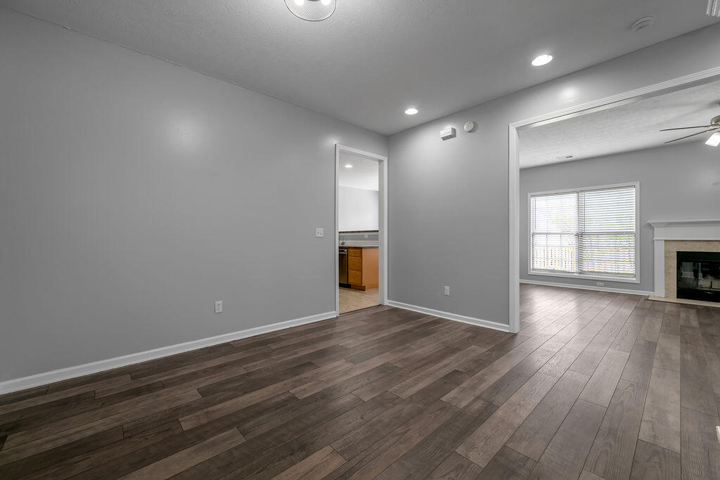 3041 Drexel Pass Property Photo 15