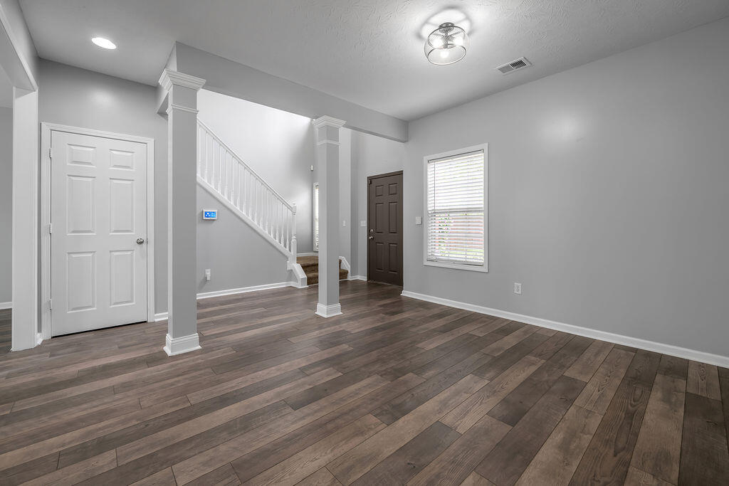 3041 Drexel Pass Property Photo 17