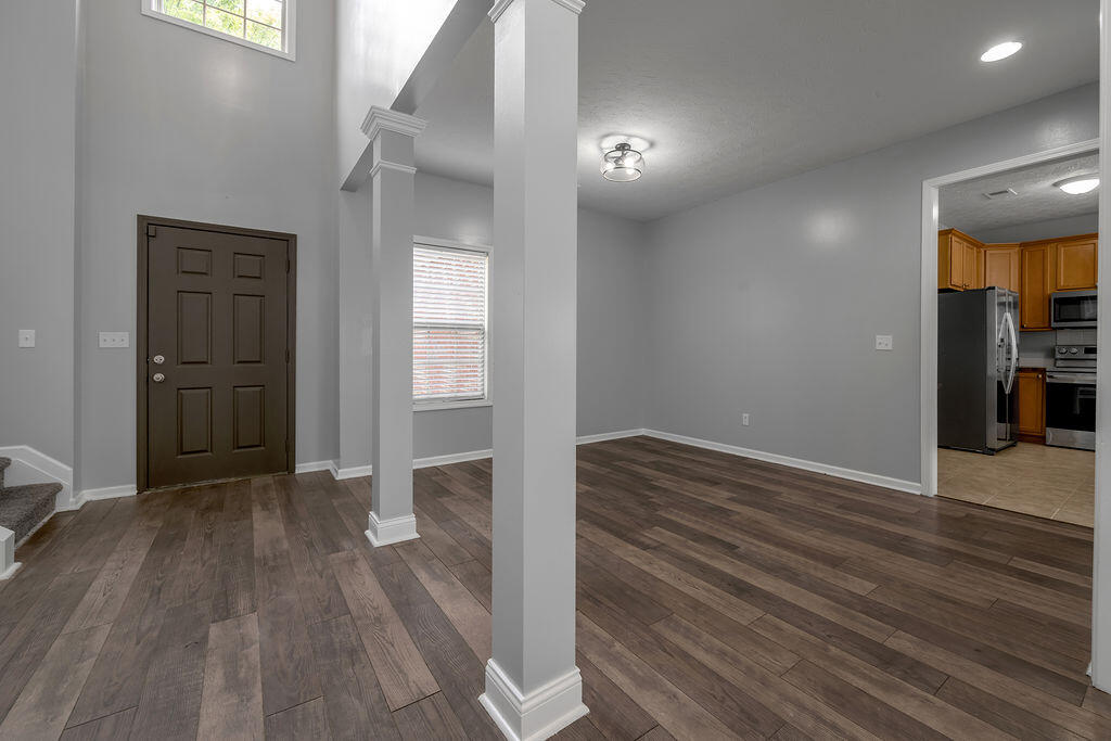 3041 Drexel Pass Property Photo 19