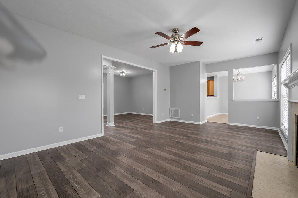 3041 Drexel Pass Property Photo 23
