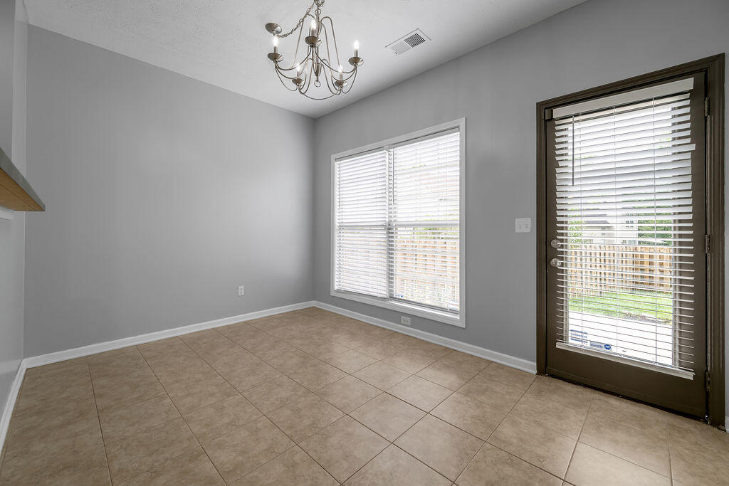 3041 Drexel Pass Property Photo 26