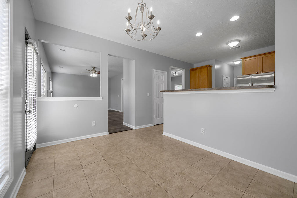 3041 Drexel Pass Property Photo 28