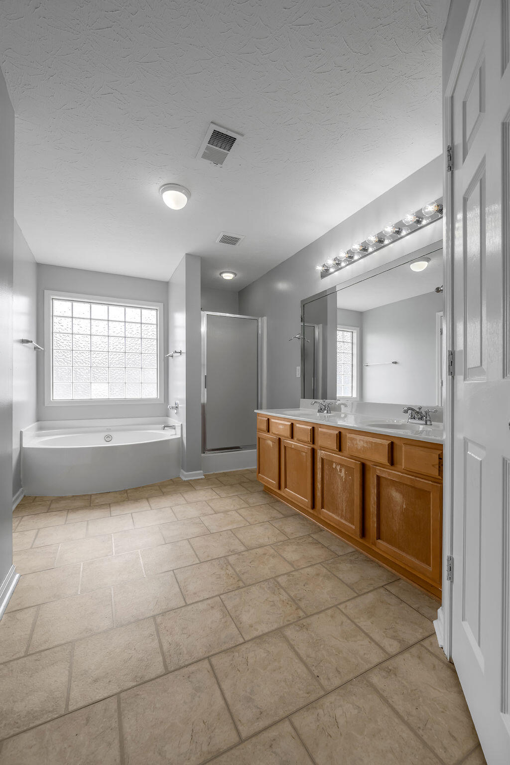 3041 Drexel Pass Property Photo 41