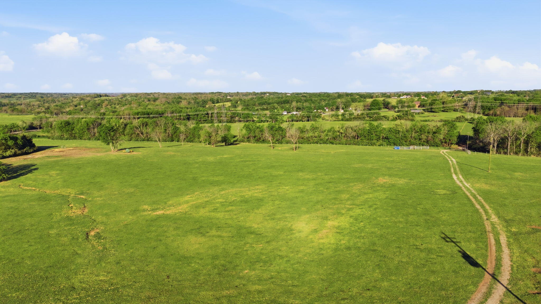 2-a Harrodsburg Road Property Photo 6