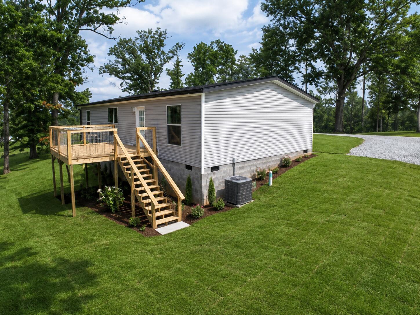 161 Kenway Drive Property Photo 3