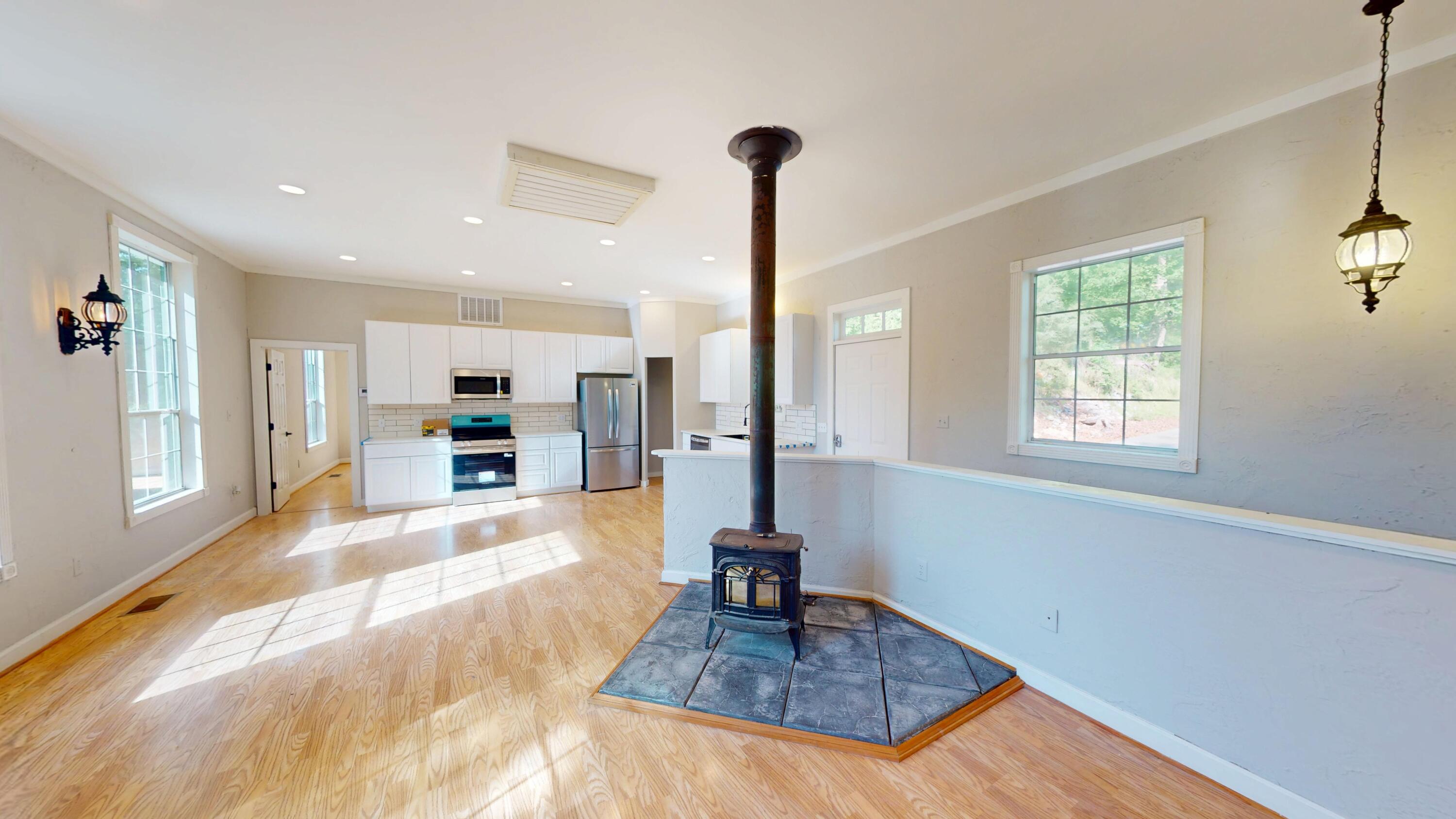39 Whispering Winds Road Property Photo 9