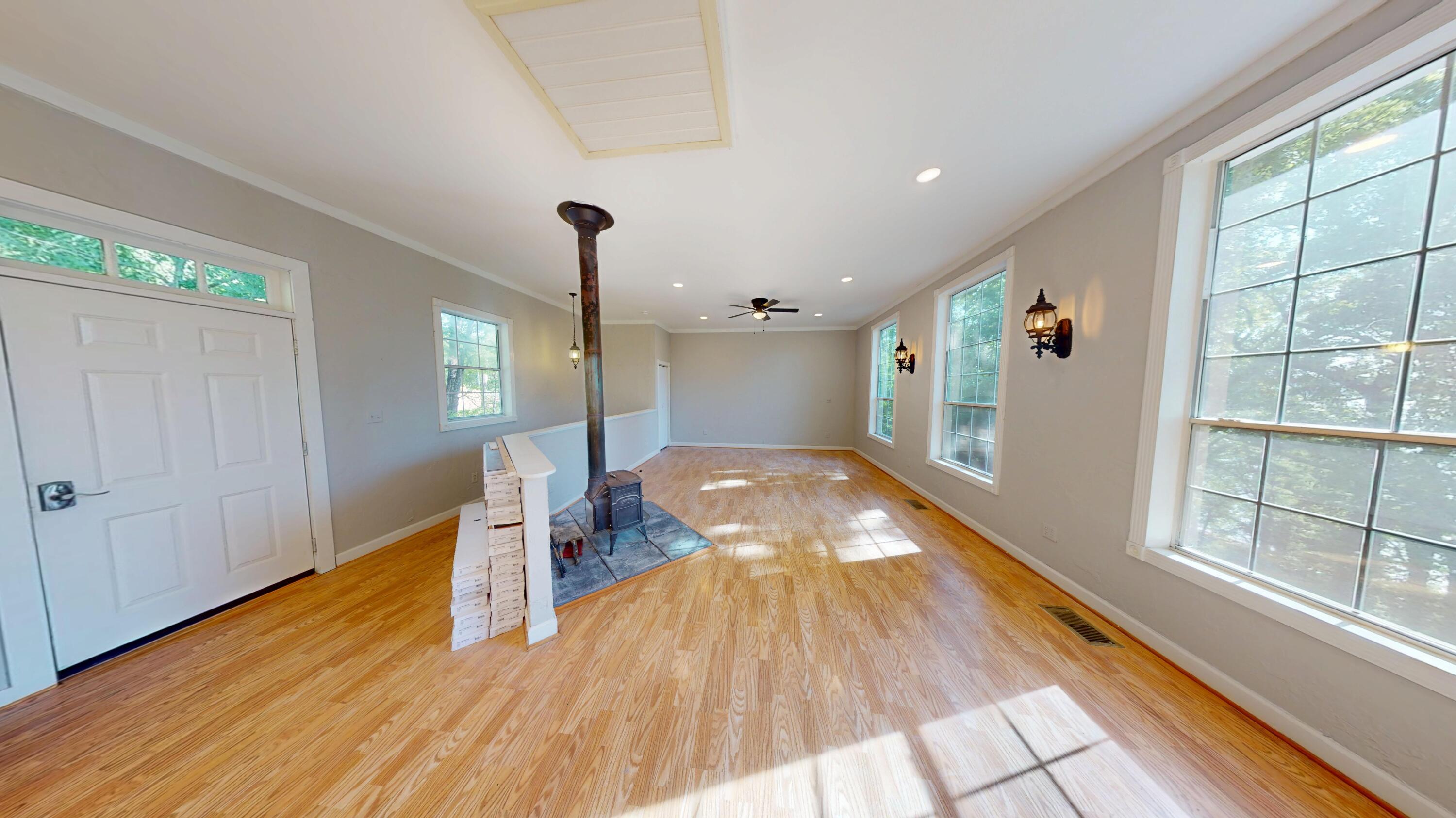 39 Whispering Winds Road Property Photo 10