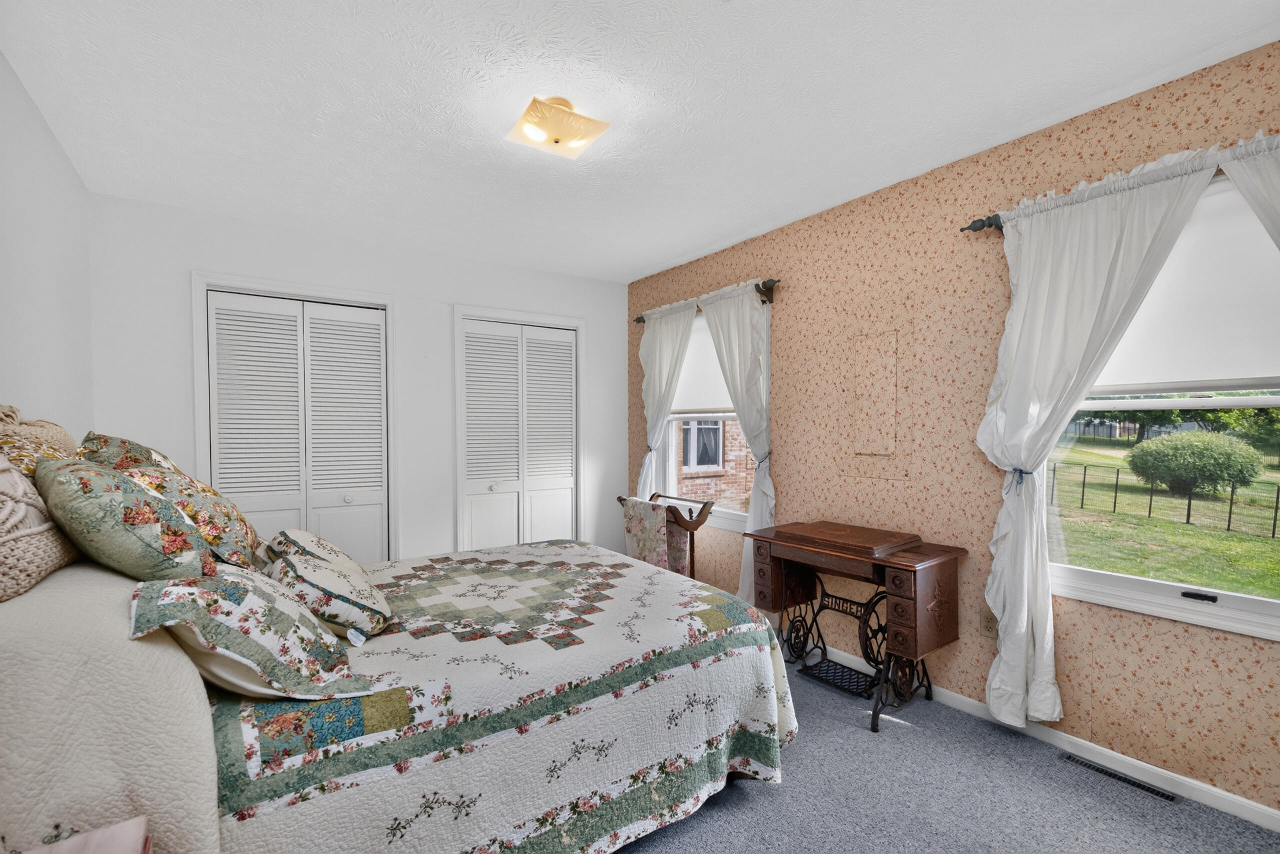406 Lynnway Drive Property Photo 22