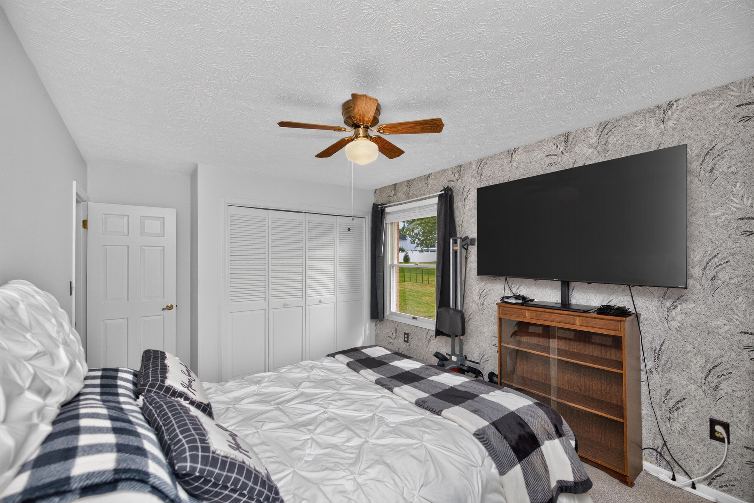 406 Lynnway Drive Property Photo 25