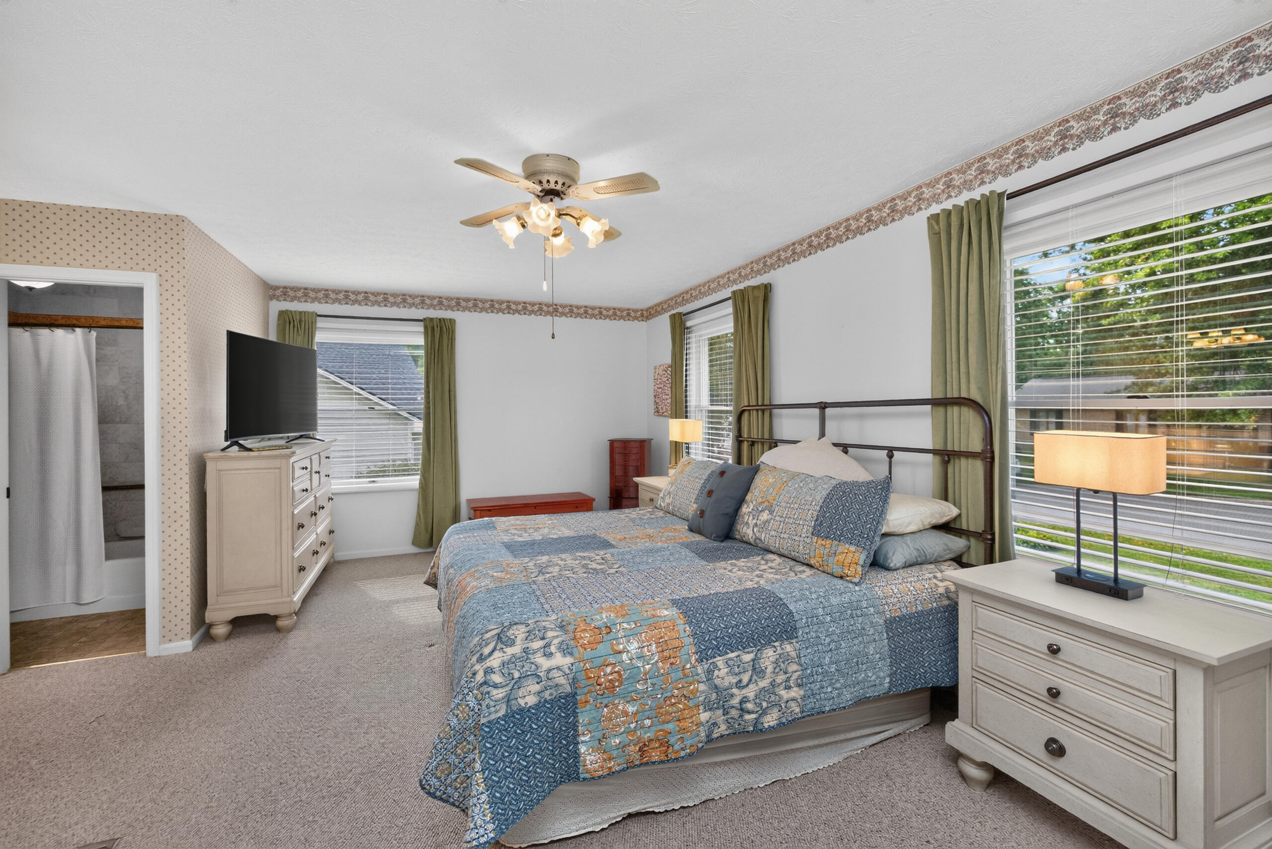 406 Lynnway Drive Property Photo 28