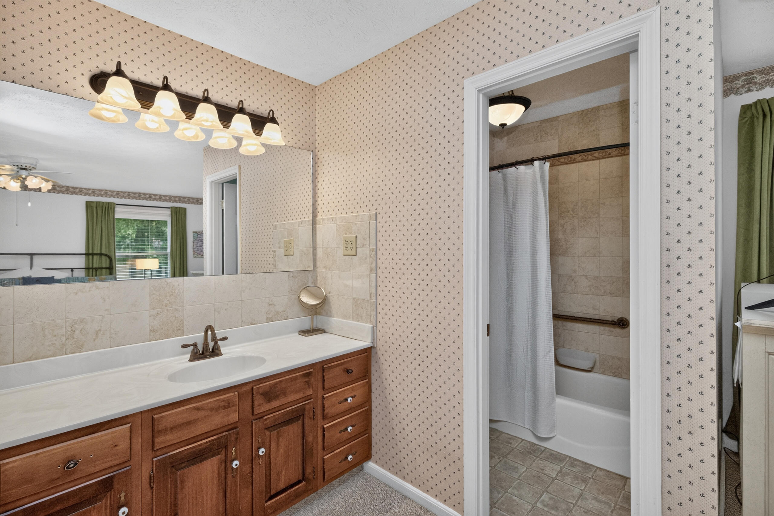 406 Lynnway Drive Property Photo 31