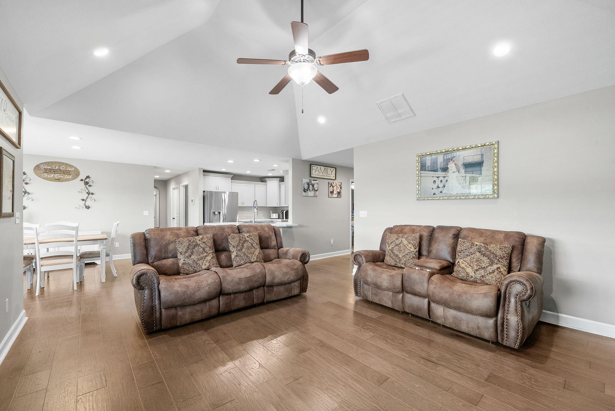609 Summerset Place Property Photo 12
