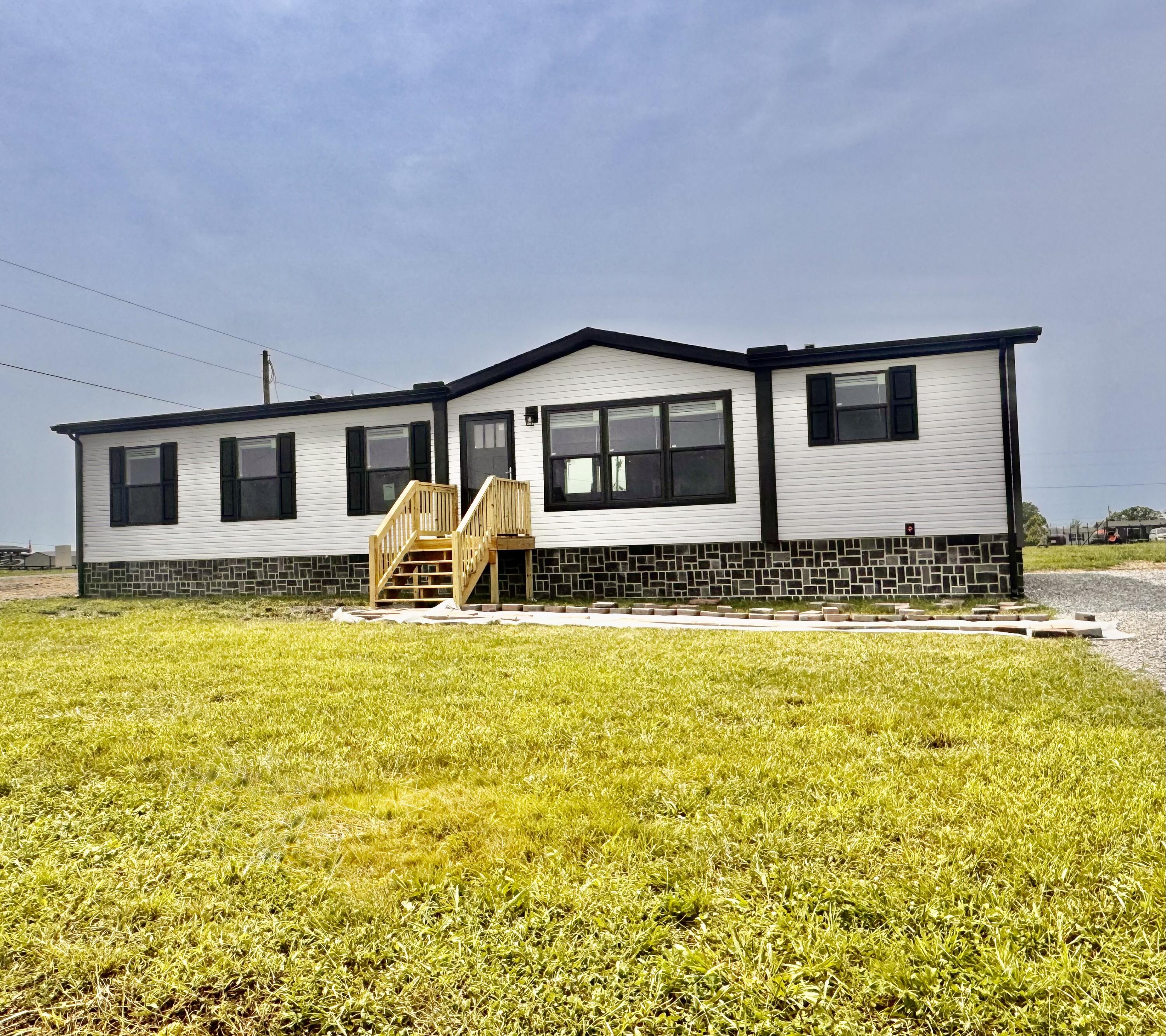 374 Turkey Loop Property Photo 2