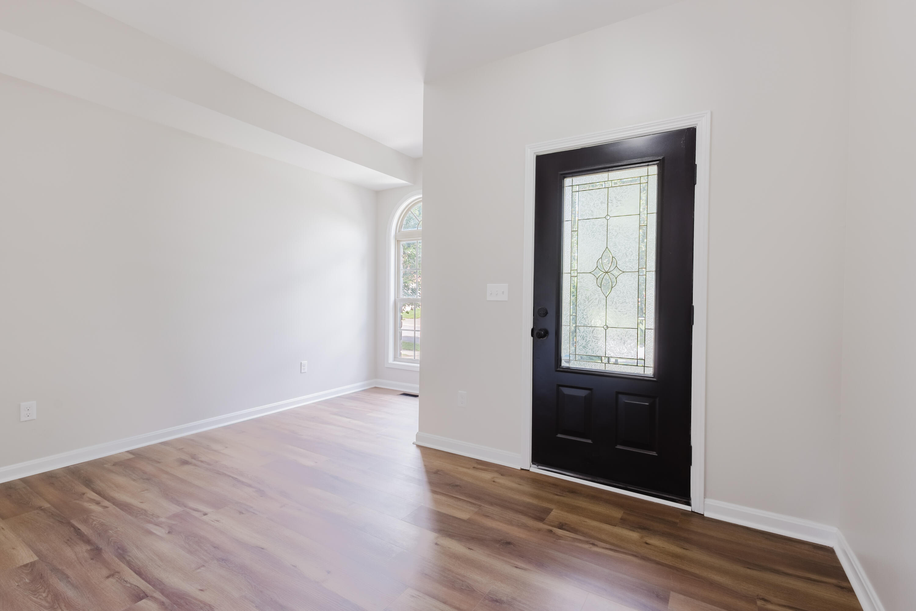 3052 Roundway Down Lane Property Photo 4