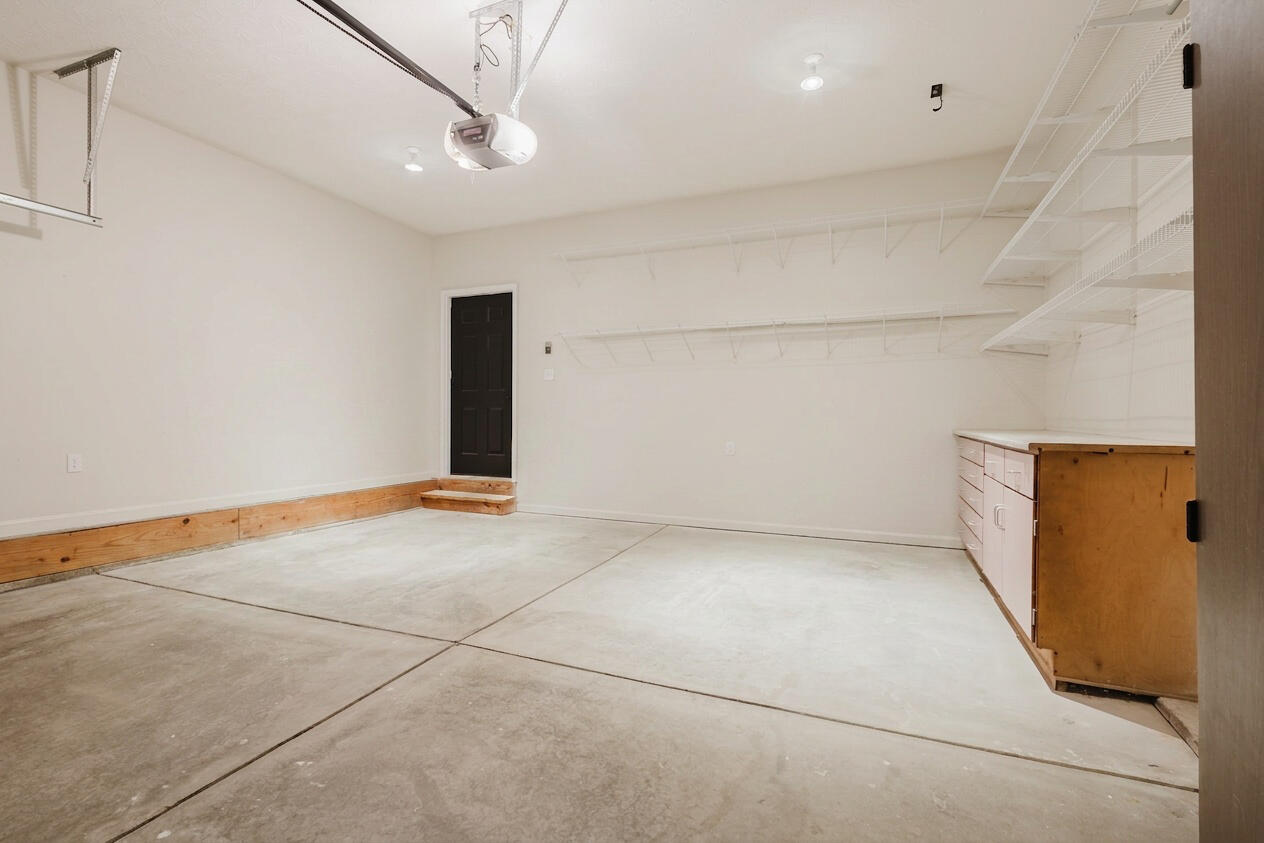 3052 Roundway Down Lane Property Photo 24