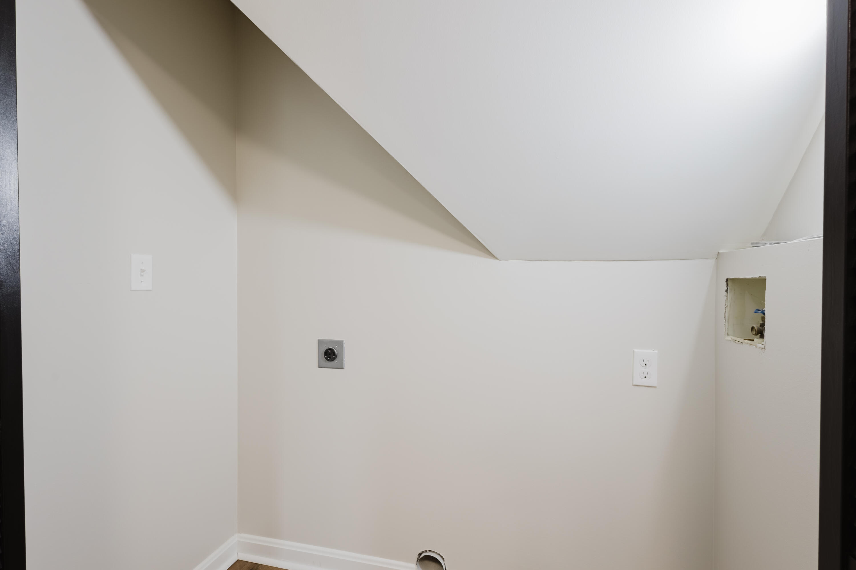 3052 Roundway Down Lane Property Photo 42
