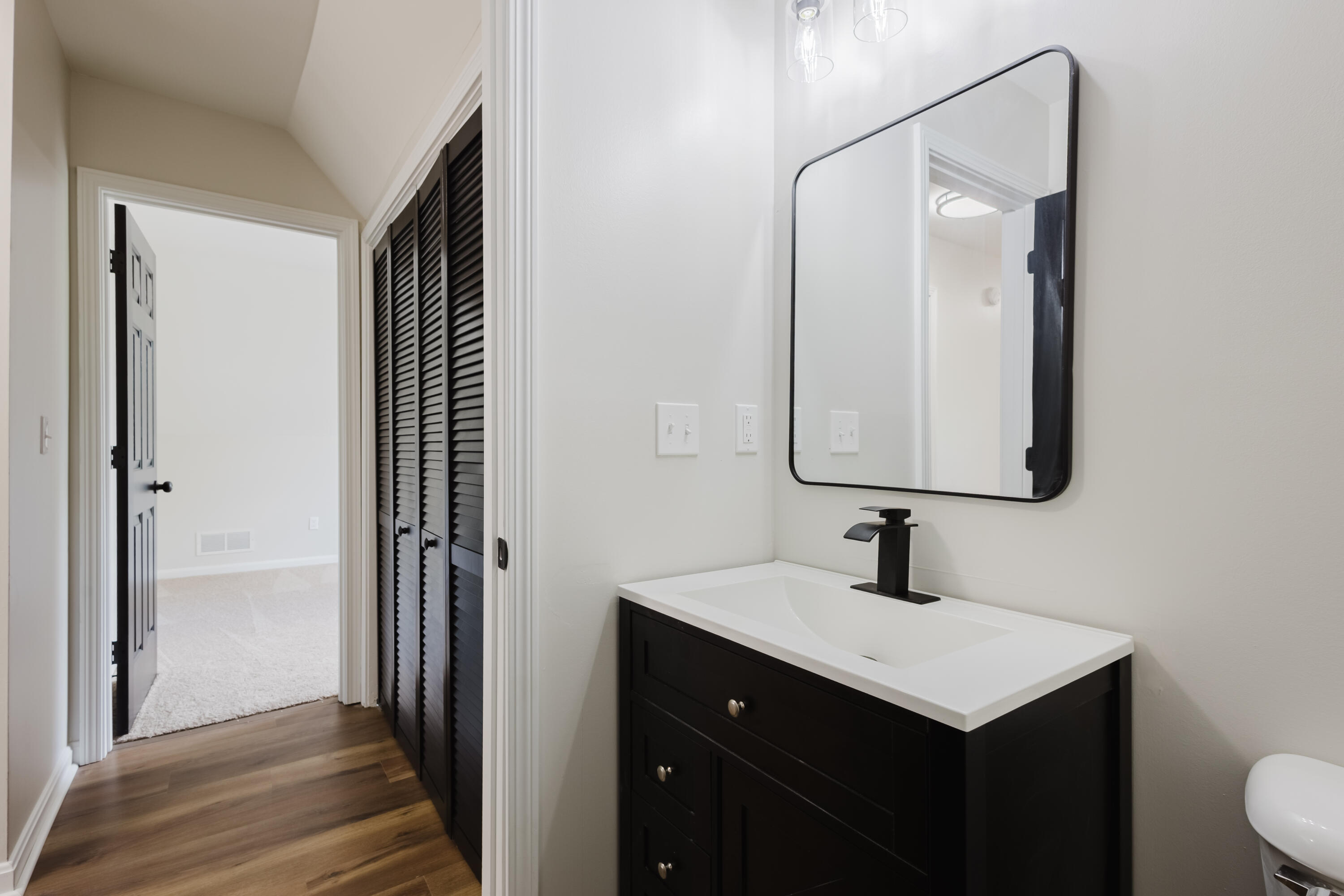 3052 Roundway Down Lane Property Photo 44