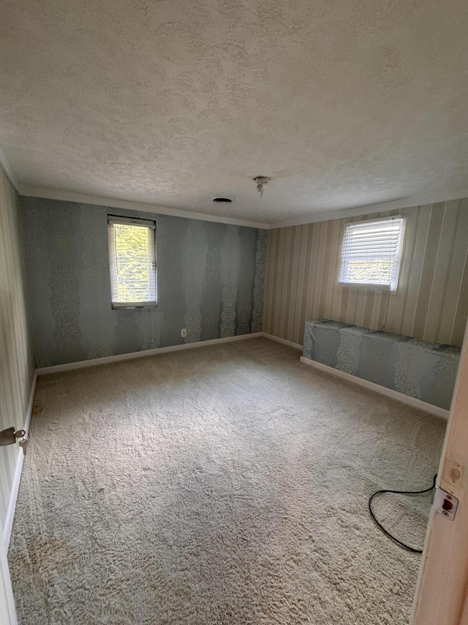 497 Bee Hive Rd Road Property Photo 8