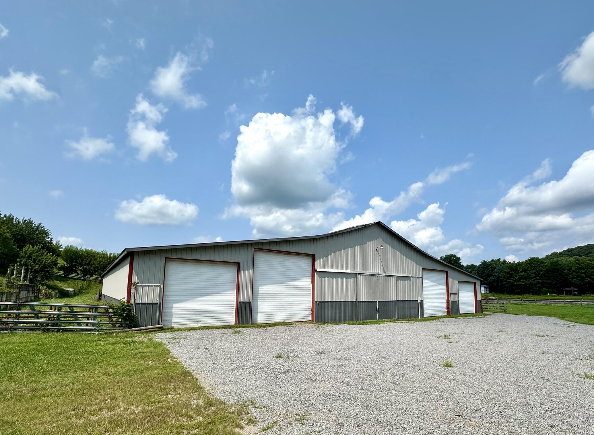 100 Clark Street Property Photo 37