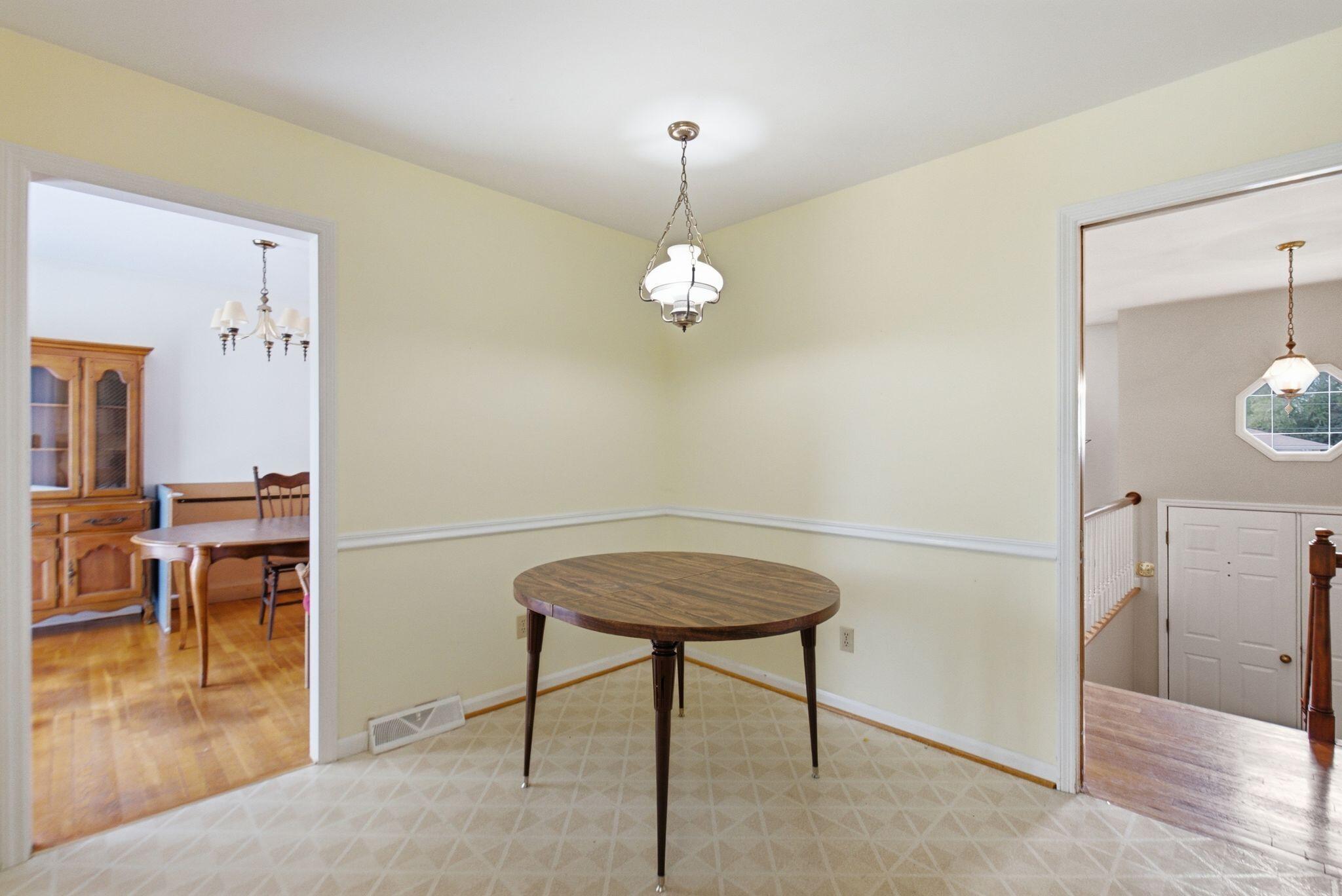 481 Severn Way Property Photo 11