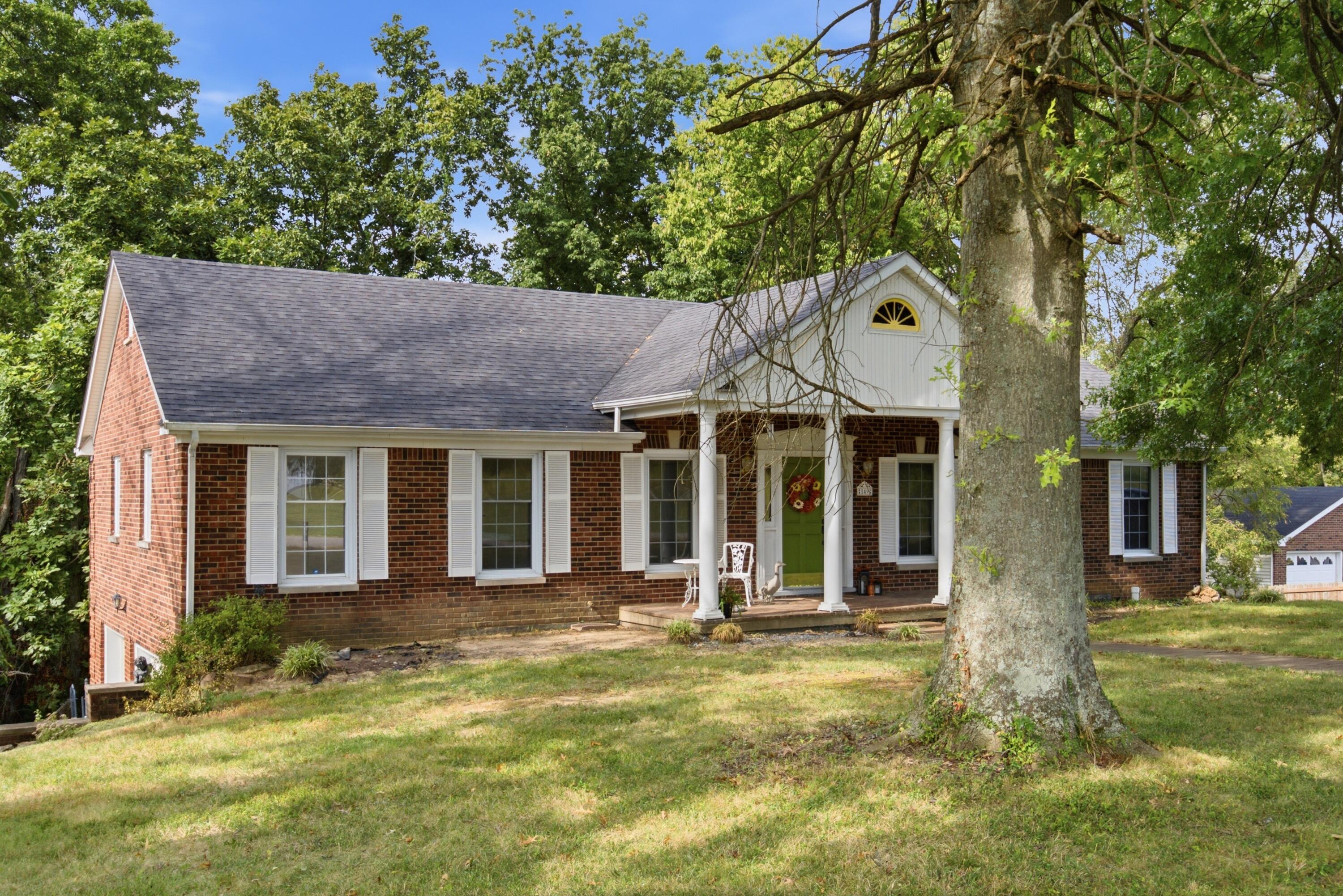 149 Mercer Avenue Property Photo 4