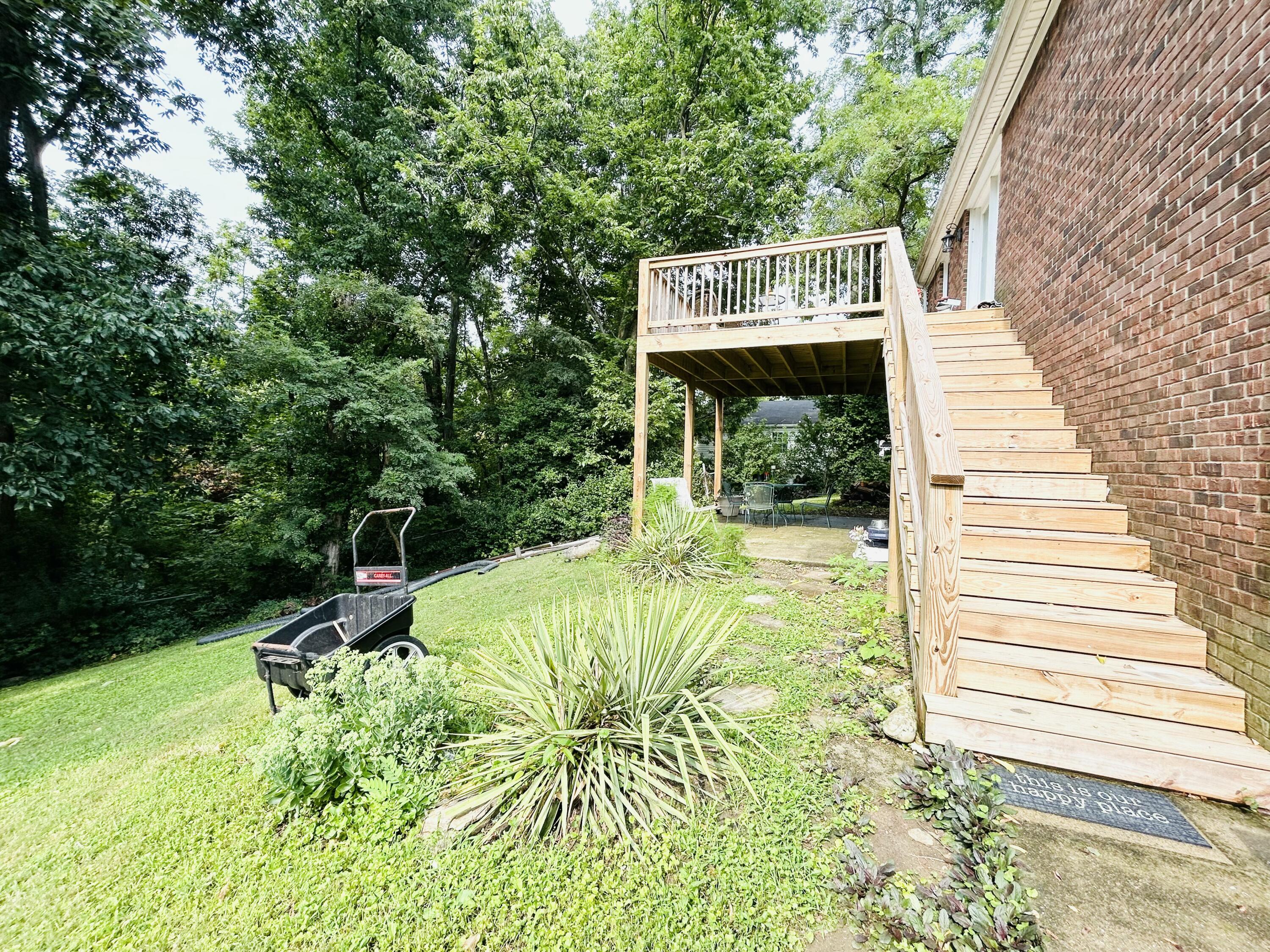 149 Mercer Avenue Property Photo 32