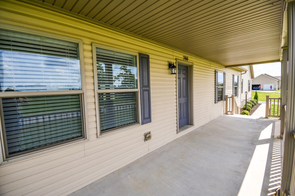 700 Aubrie Boulevard Property Photo 44