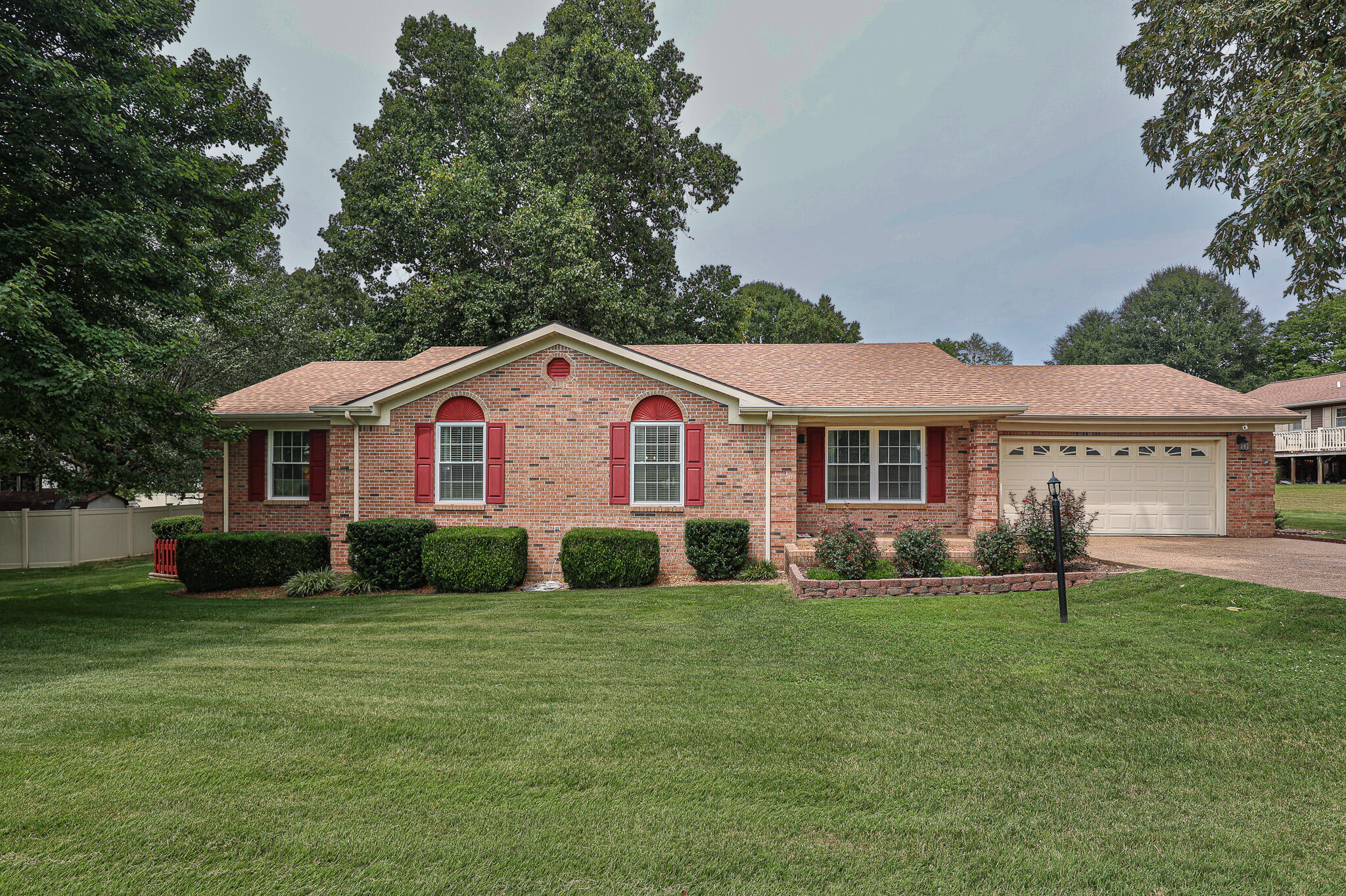 405 Drawbridge Trace Property Photo 1