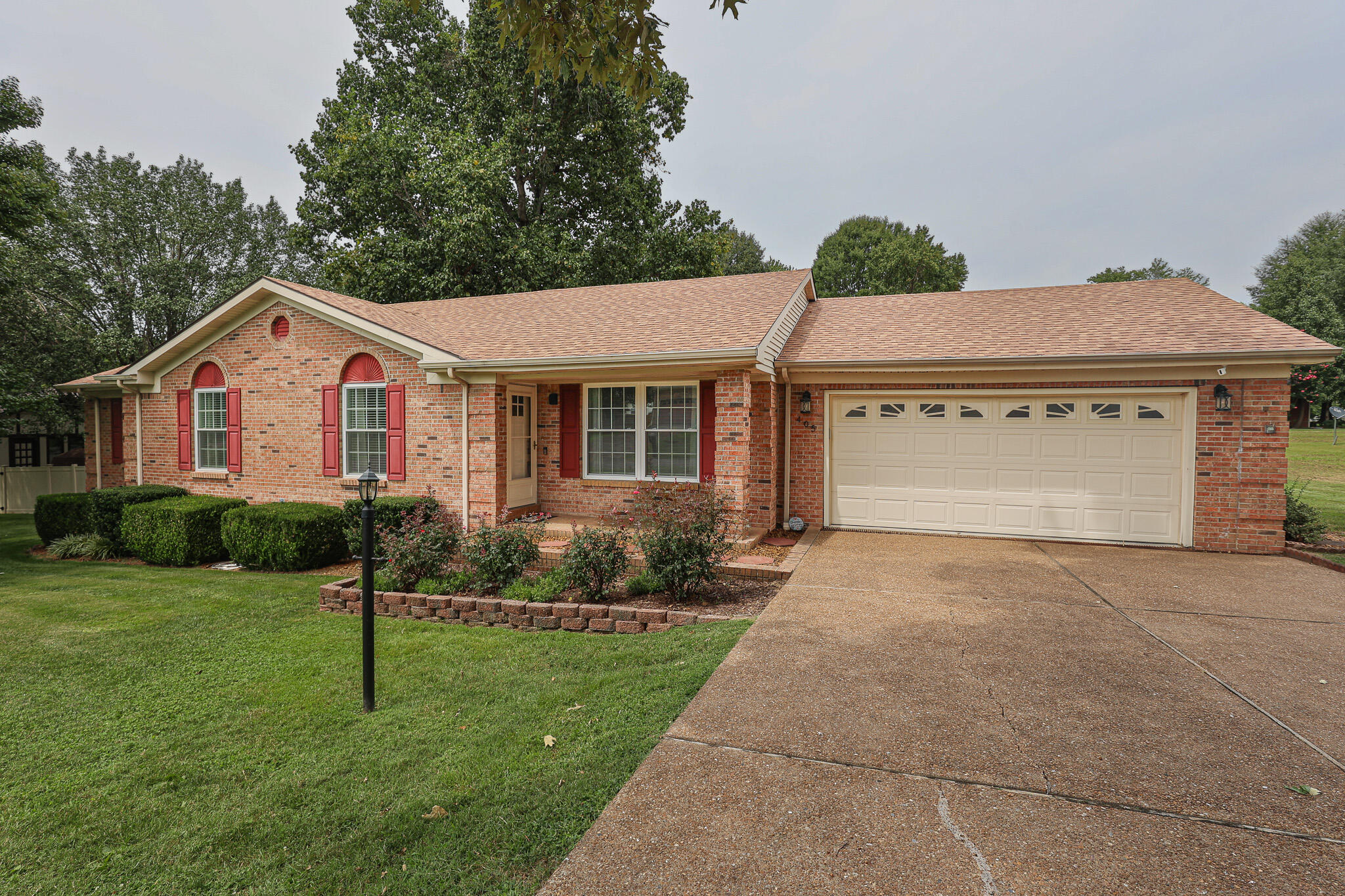 405 Drawbridge Trace Property Photo 4