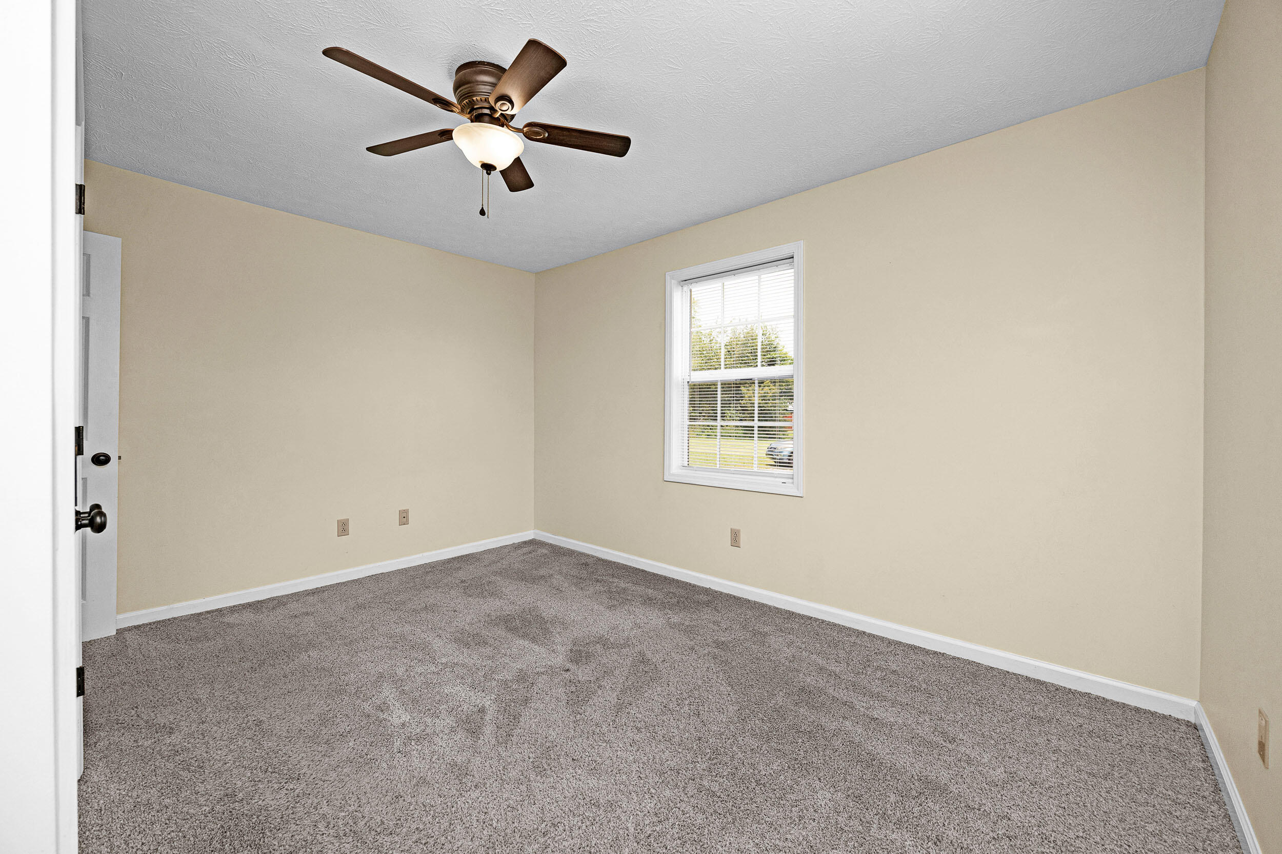 405 Highway 2141 Property Photo 15