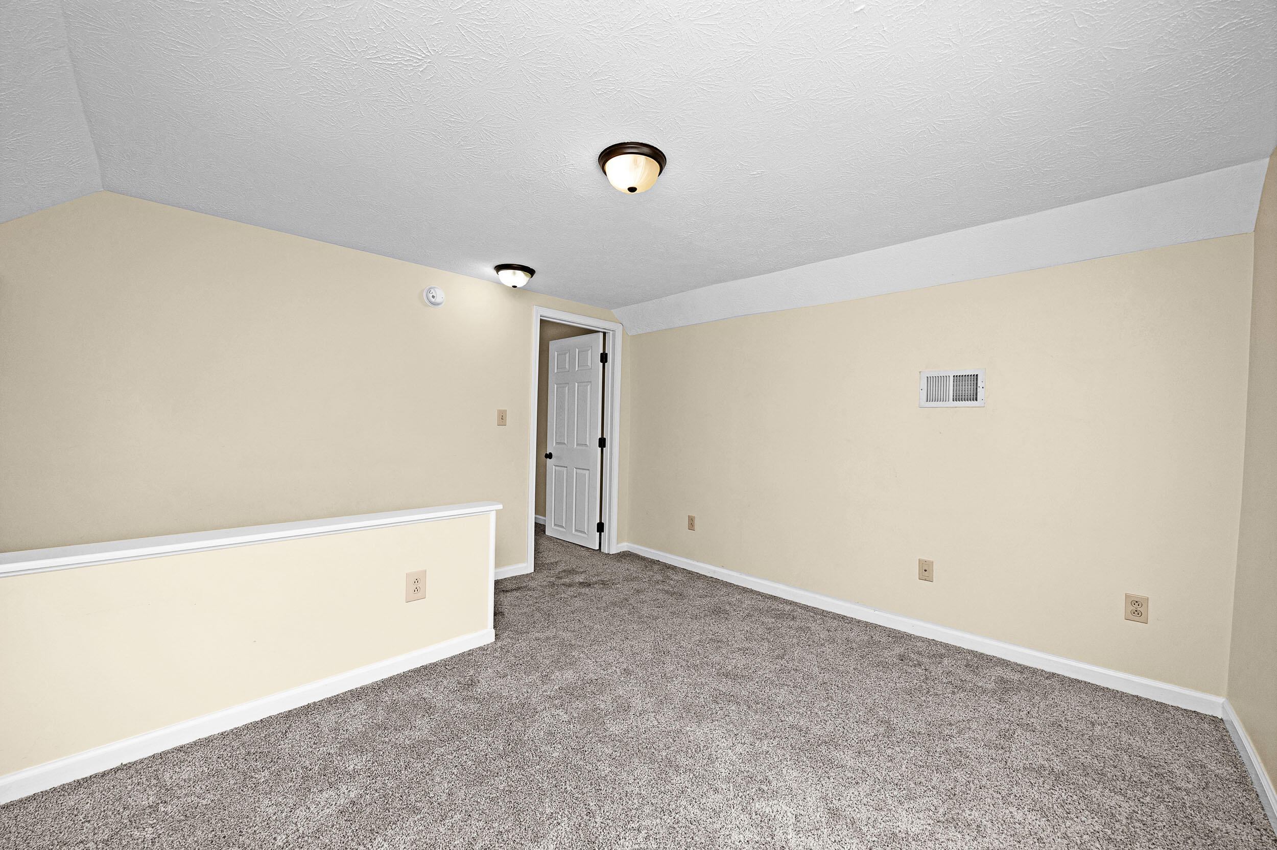 405 Highway 2141 Property Photo 21