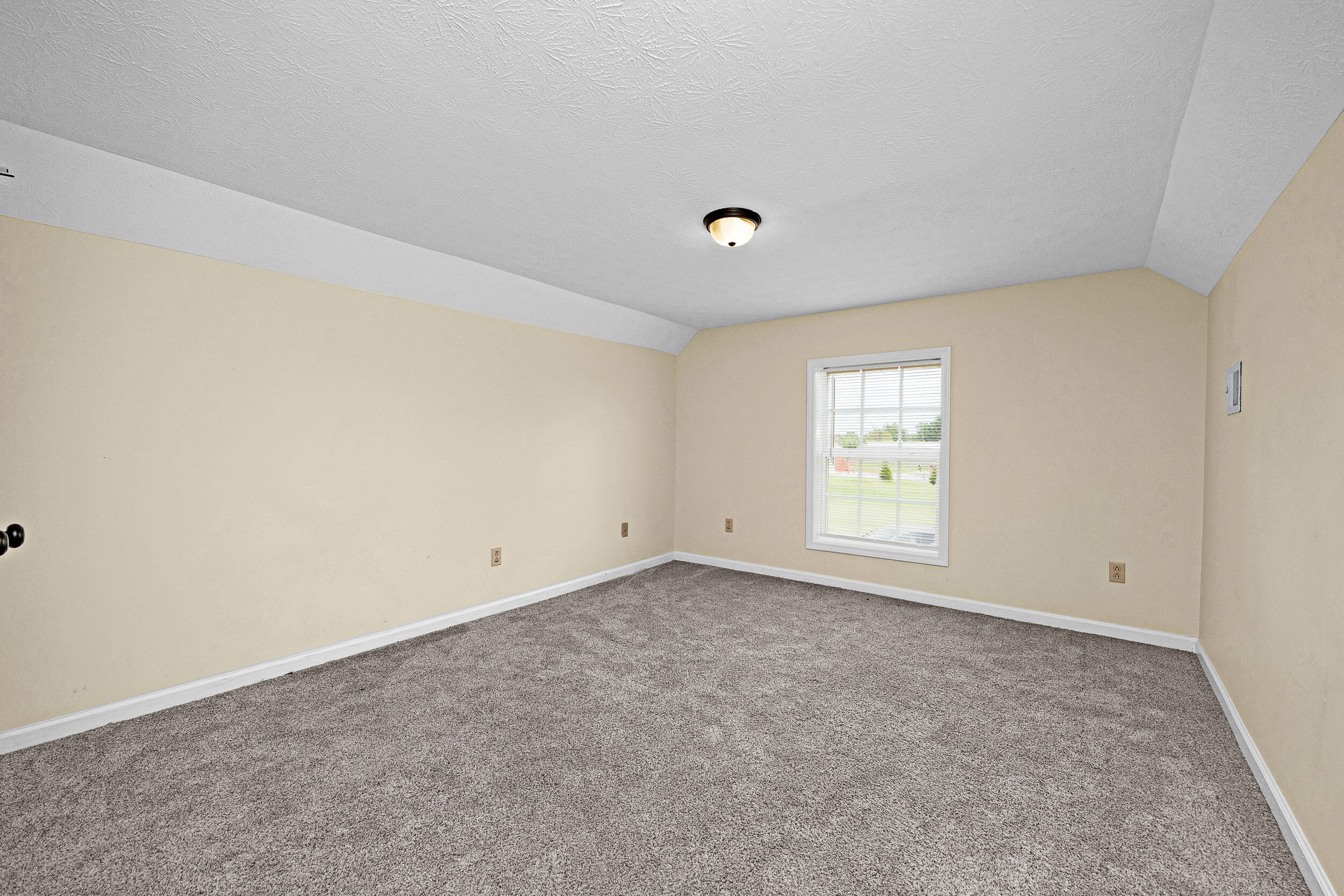 405 Highway 2141 Property Photo 23