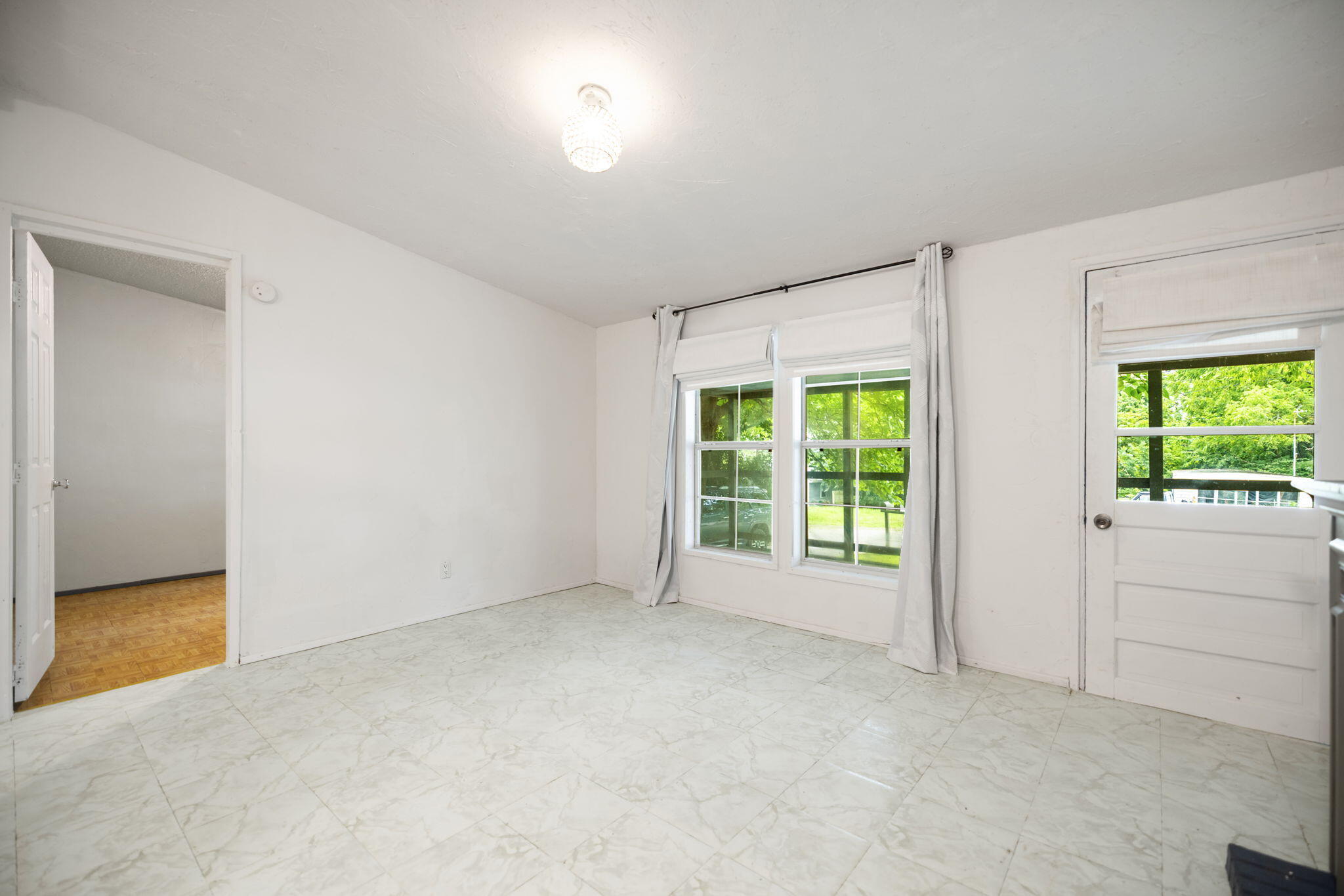 227 Jameson Street Property Photo 4