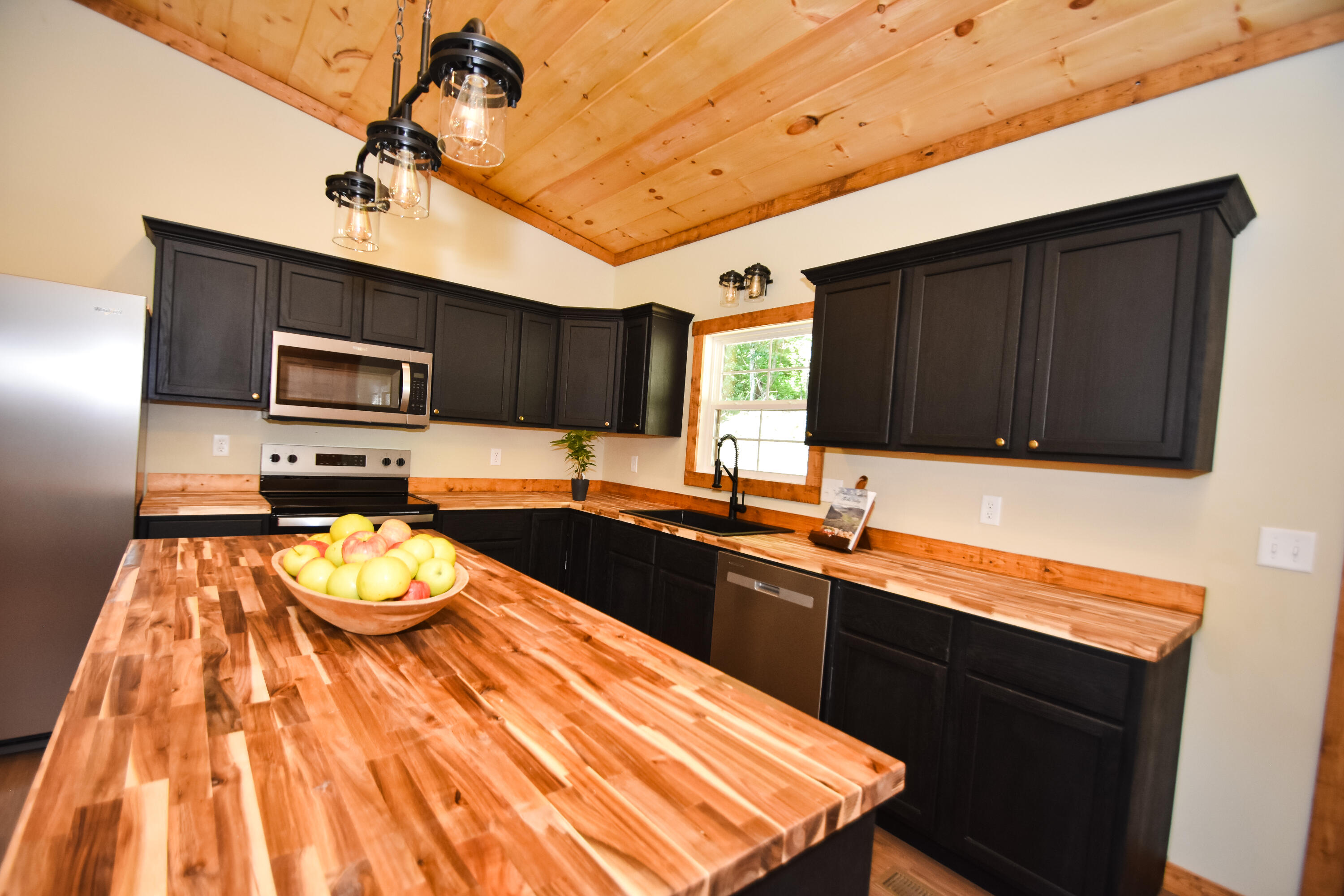 7070 Red Lick Road Property Photo 8