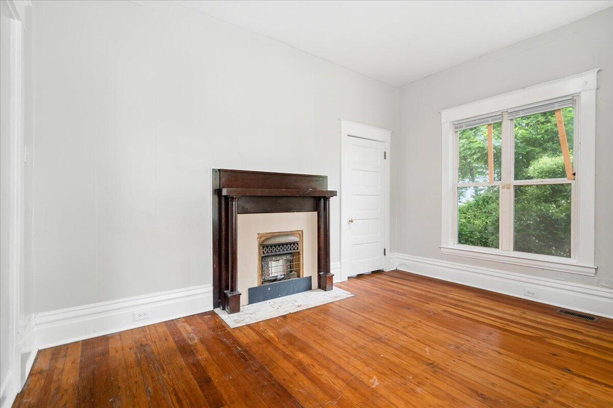 356 N 3rd Street Property Photo 12