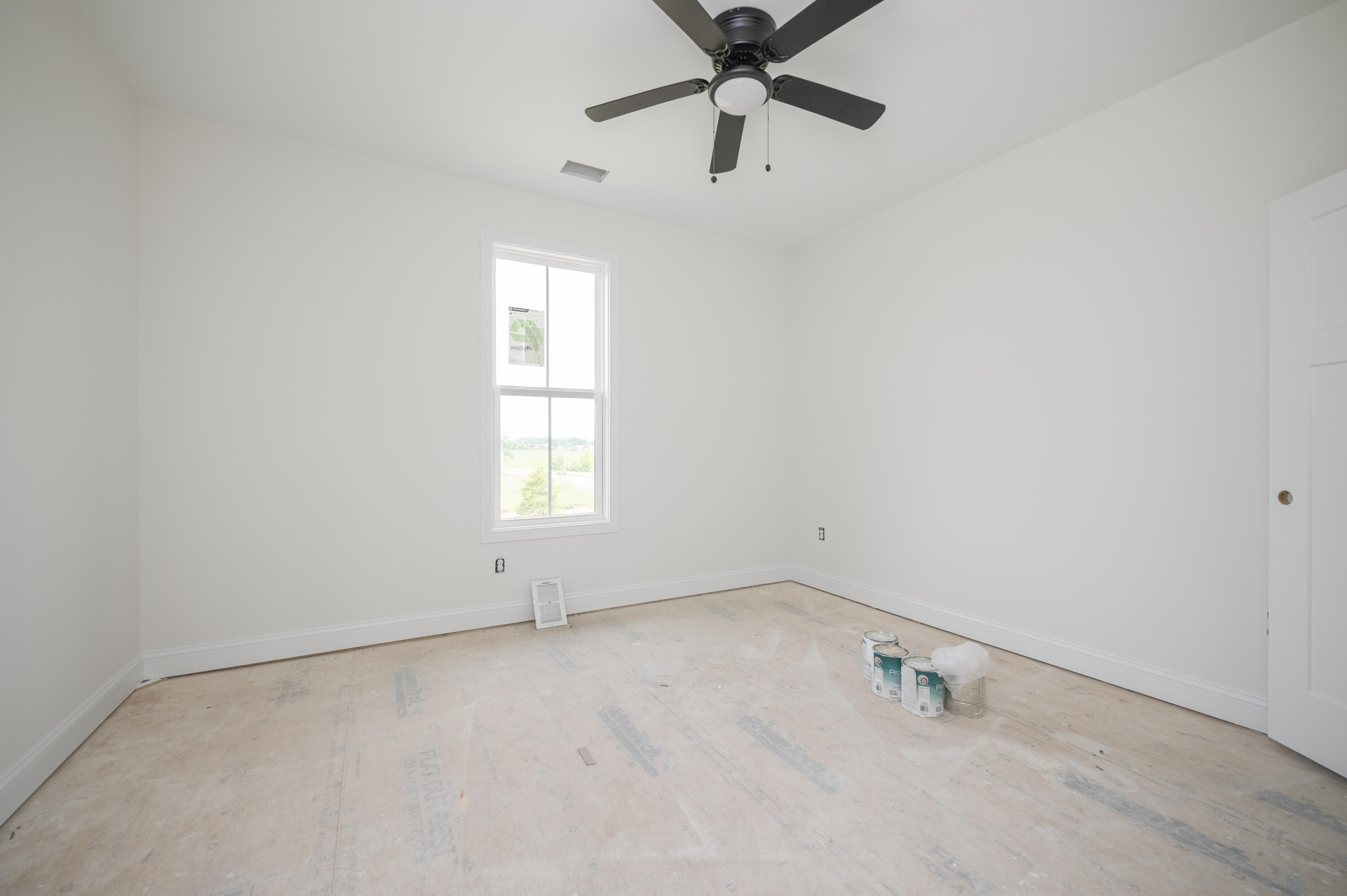 101 Dawn Court Property Photo 16