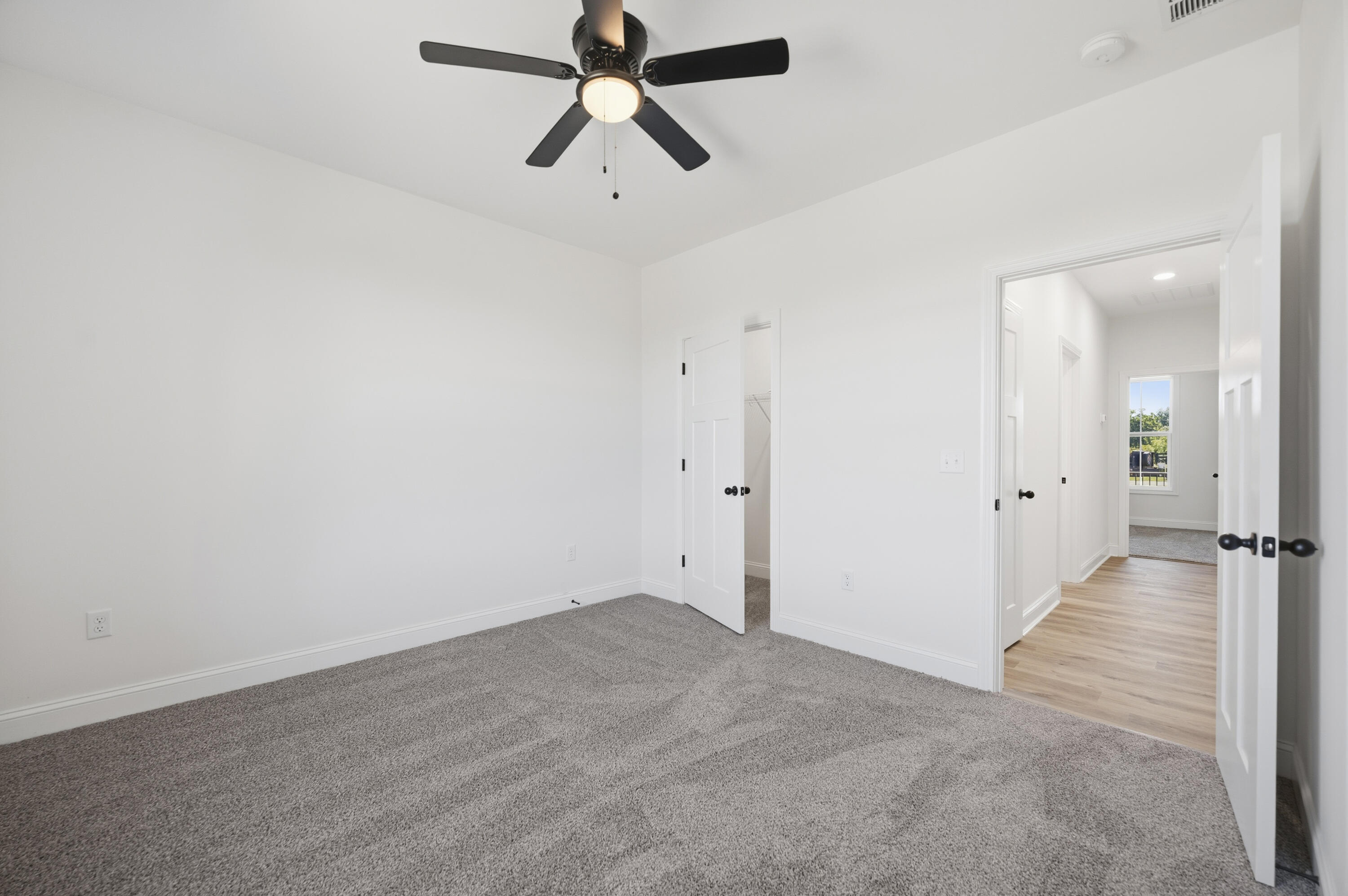 101 Dawn Court Property Photo 38