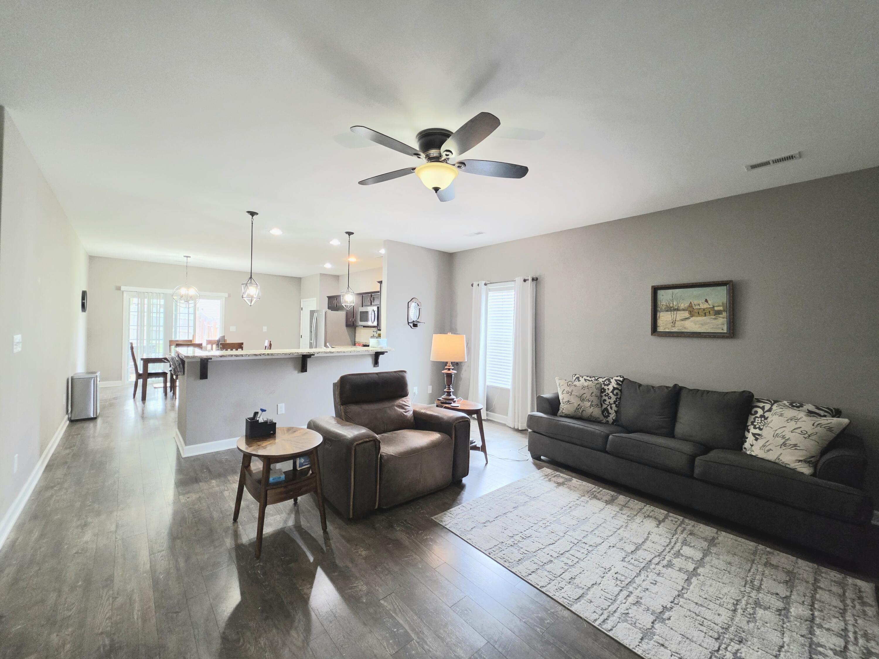 100 Stephen Drive Property Photo 6