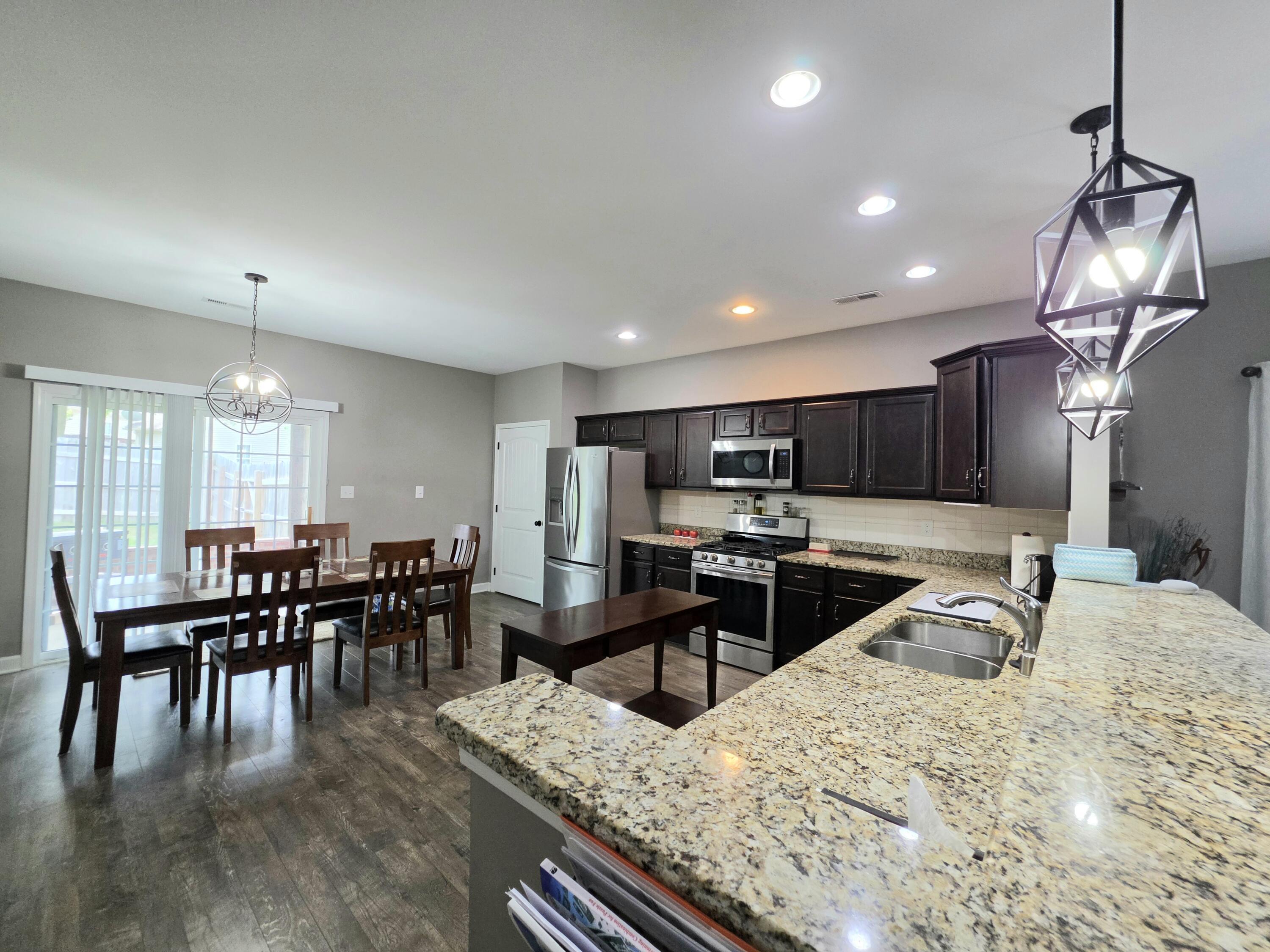 100 Stephen Drive Property Photo 11
