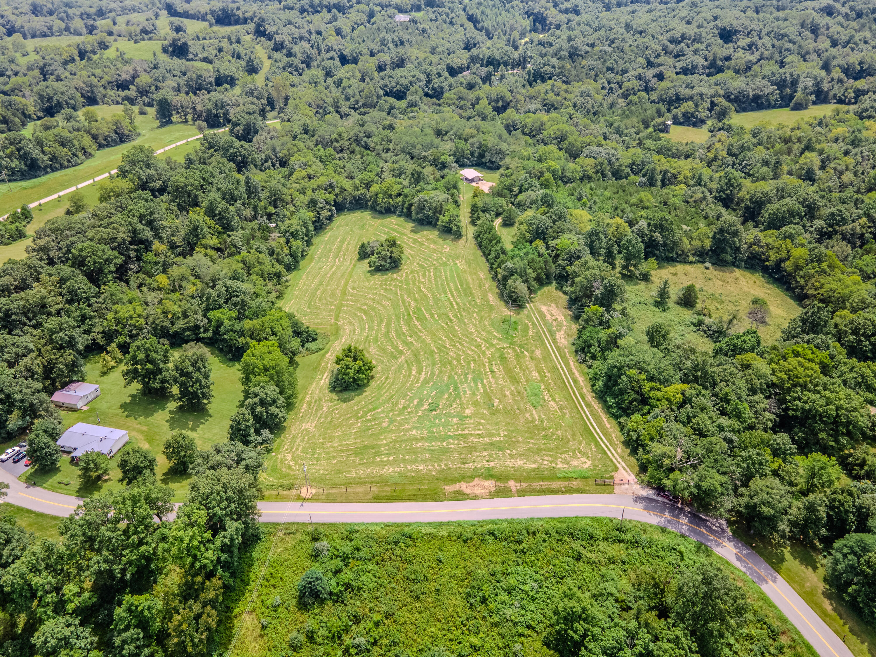 811 Hickory Ridge Road Property Photo 2