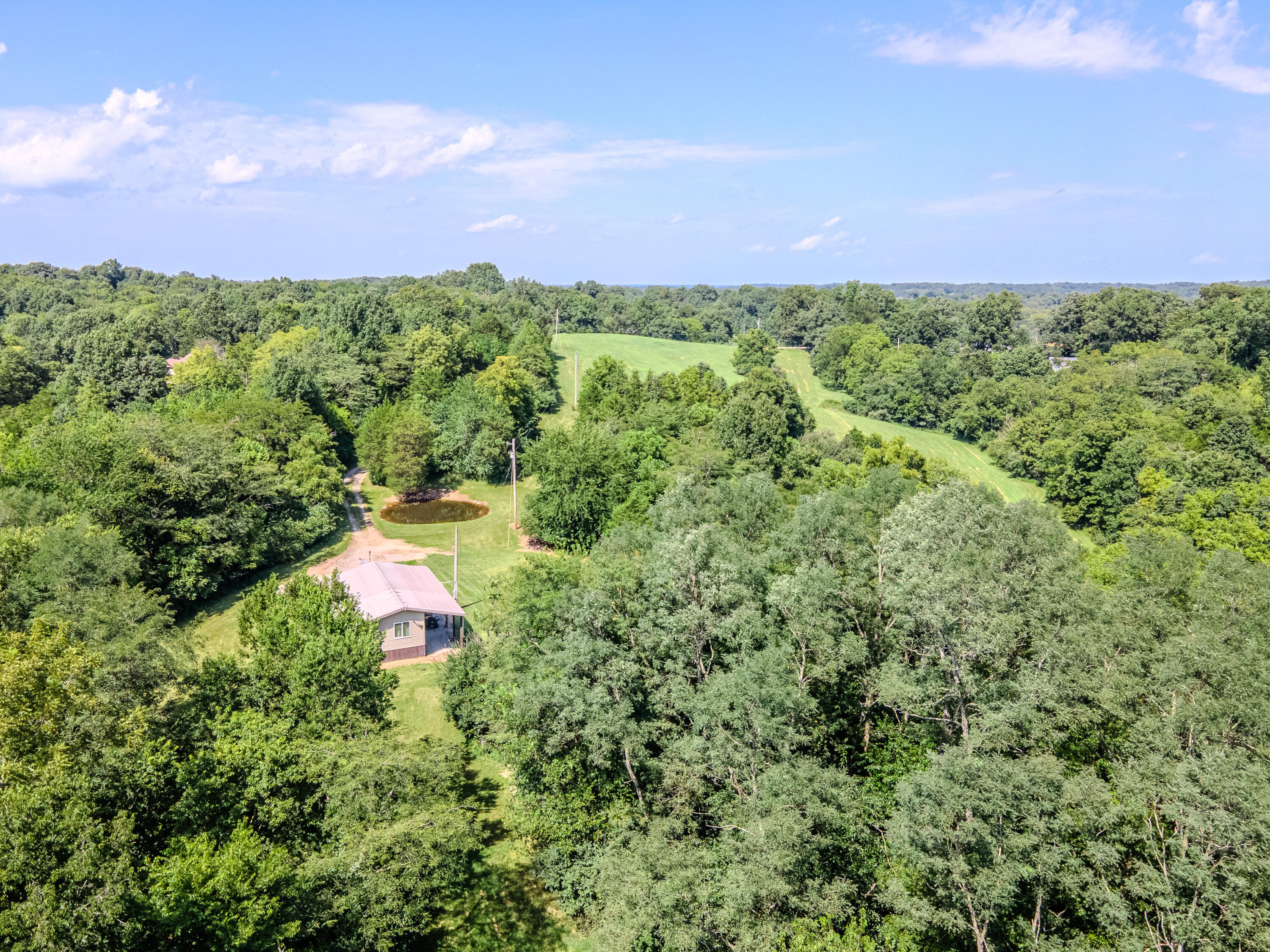 811 Hickory Ridge Road Property Photo 4