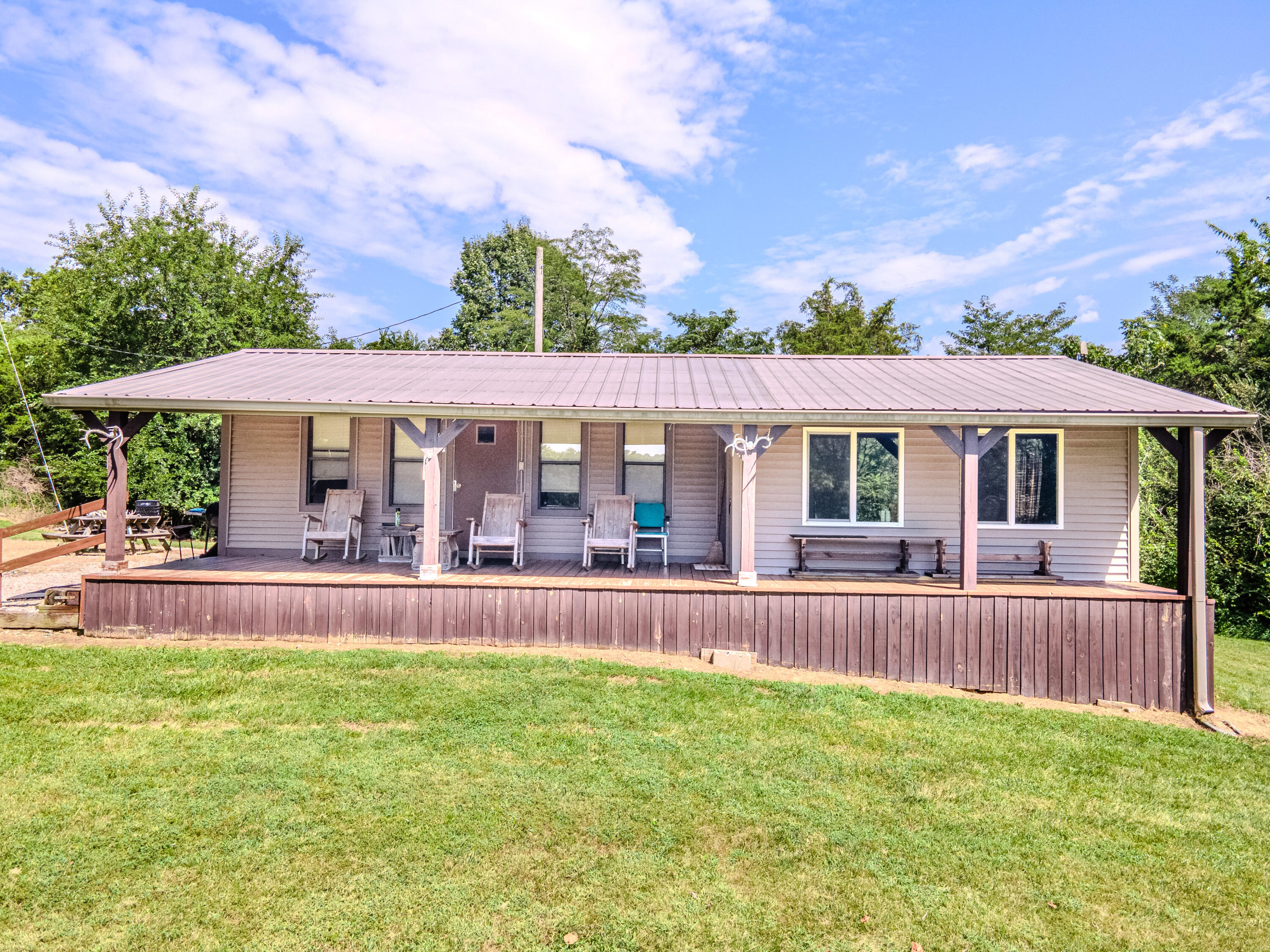 811 Hickory Ridge Road Property Photo 5
