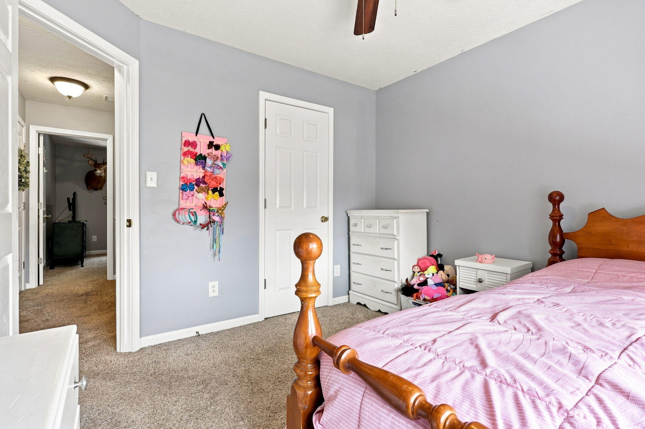 532 Amberley Drive Property Photo 22