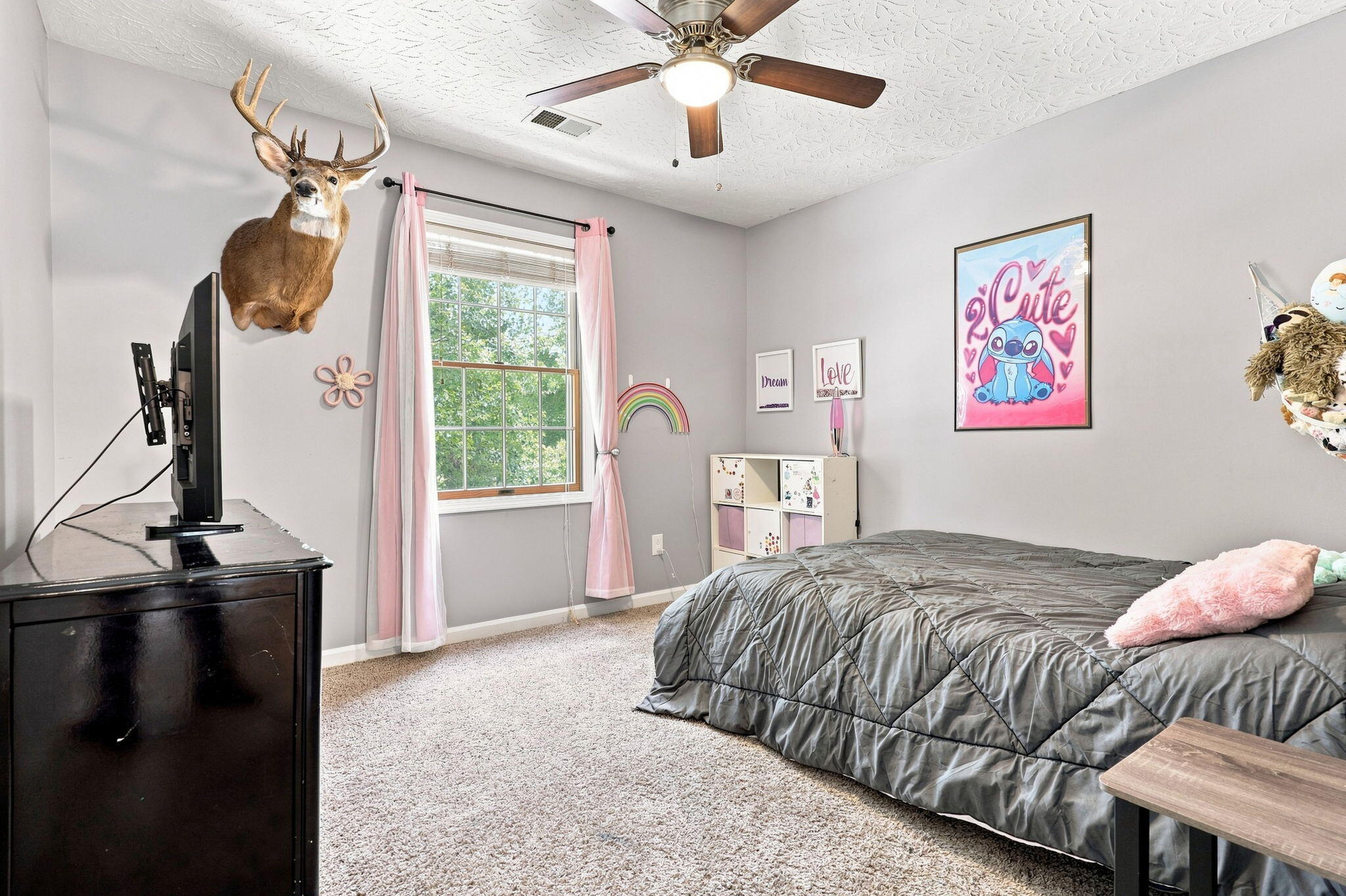 532 Amberley Drive Property Photo 24