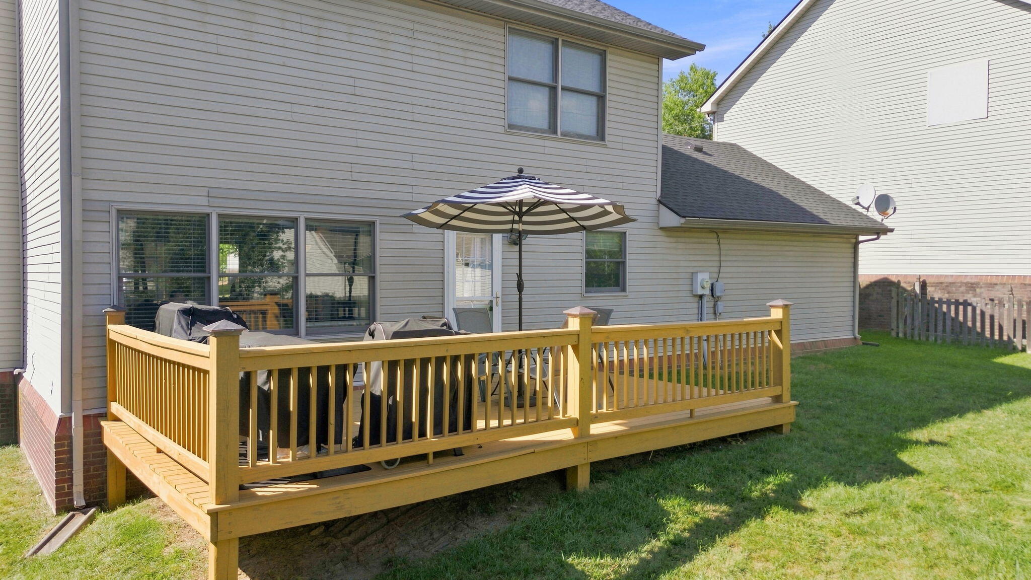 532 Amberley Drive Property Photo 29